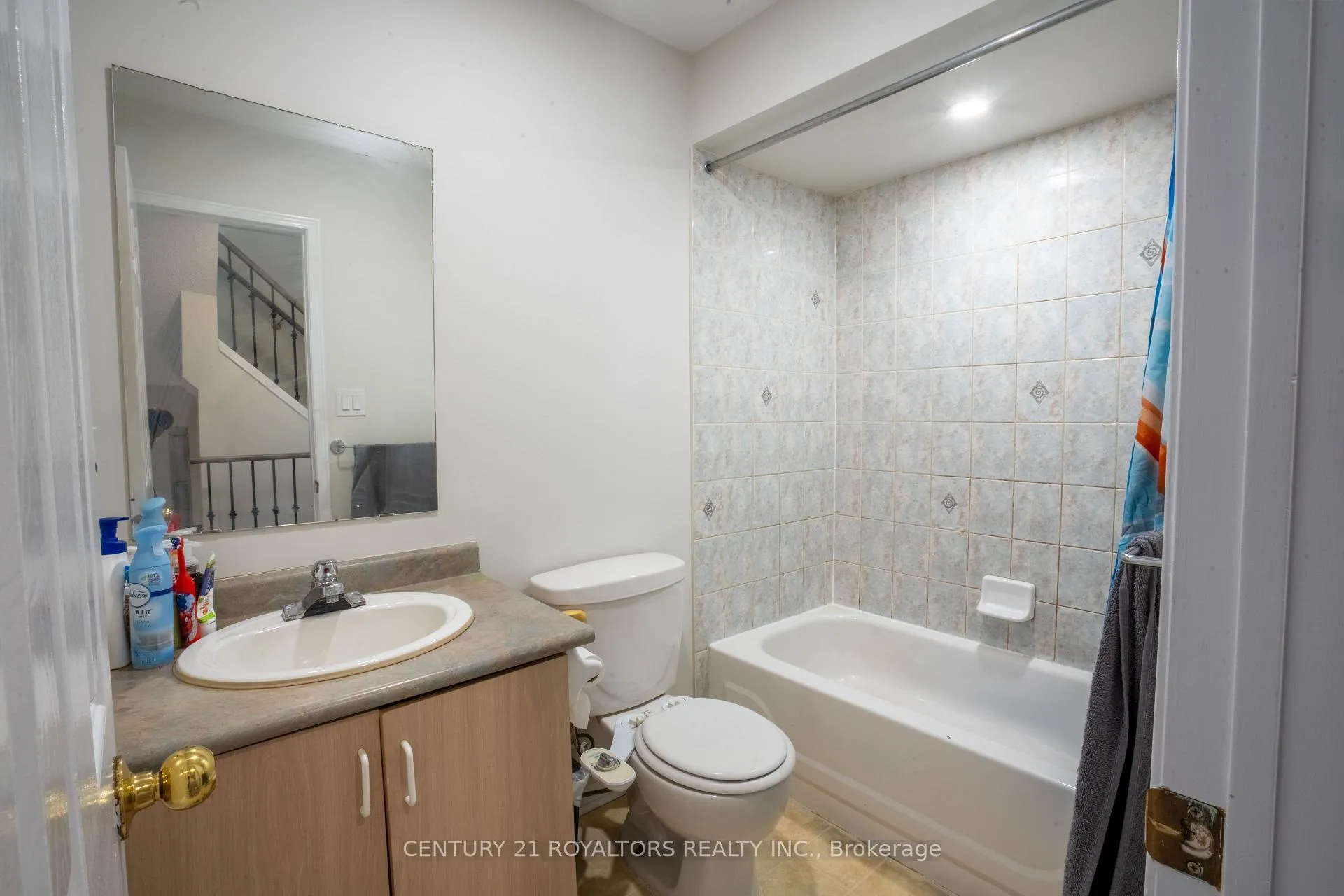 Photo 27 of 28 Spadina Road, Brampton, Brampton East — HOMEH