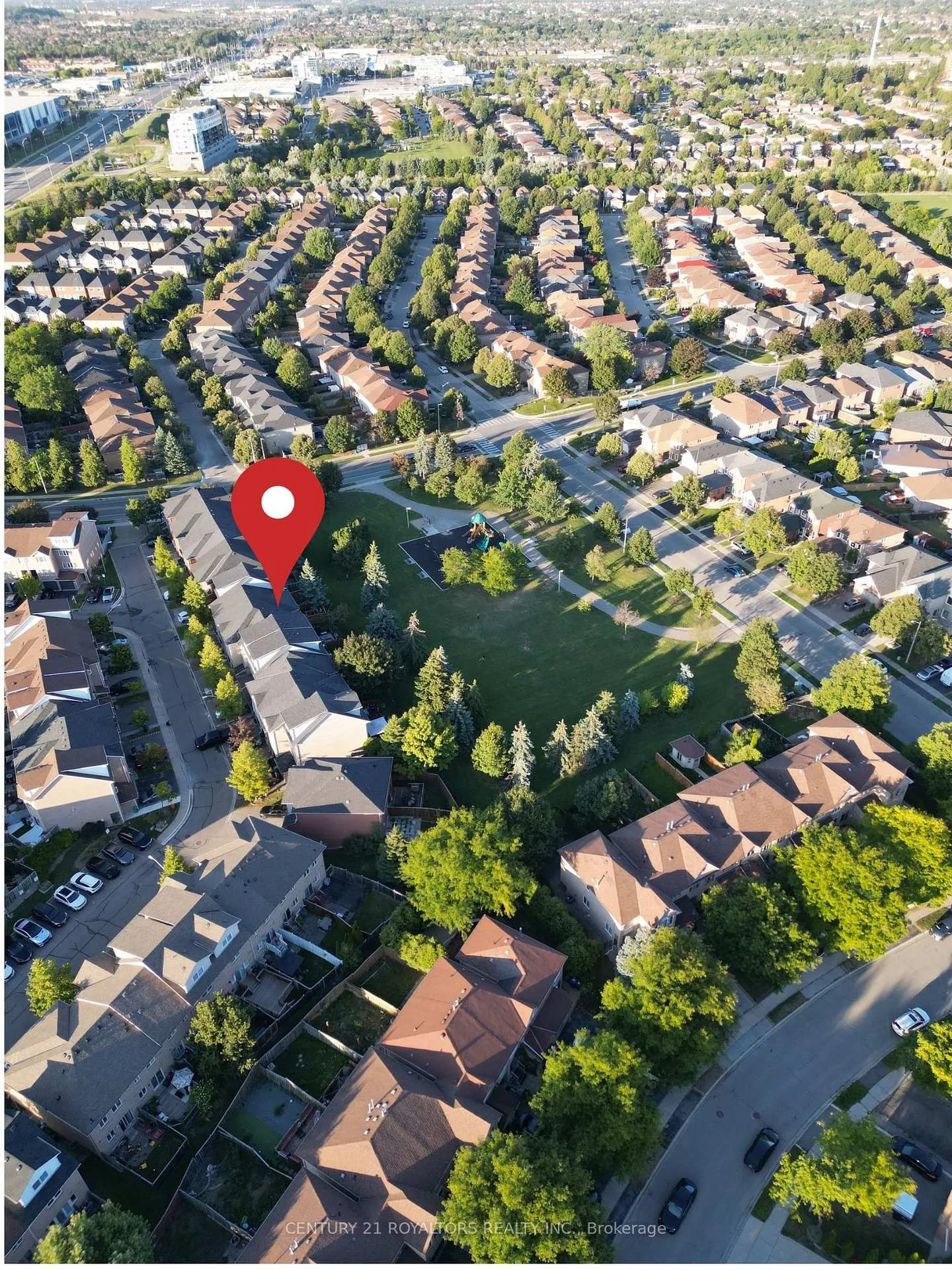 Photo 39 of 28 Spadina Road, Brampton, Brampton East — HOMEH