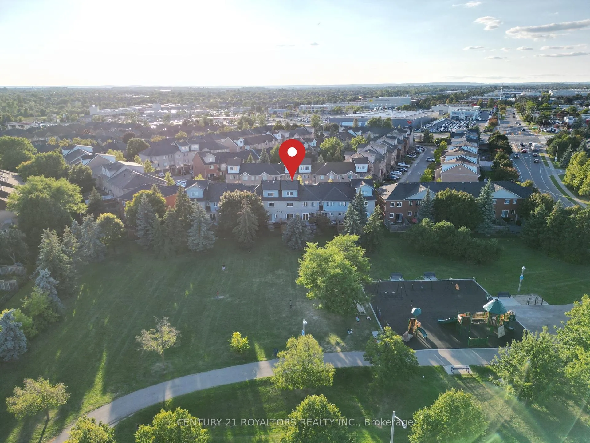 Photo 42 of 28 Spadina Road, Brampton, Brampton East — HOMEH
