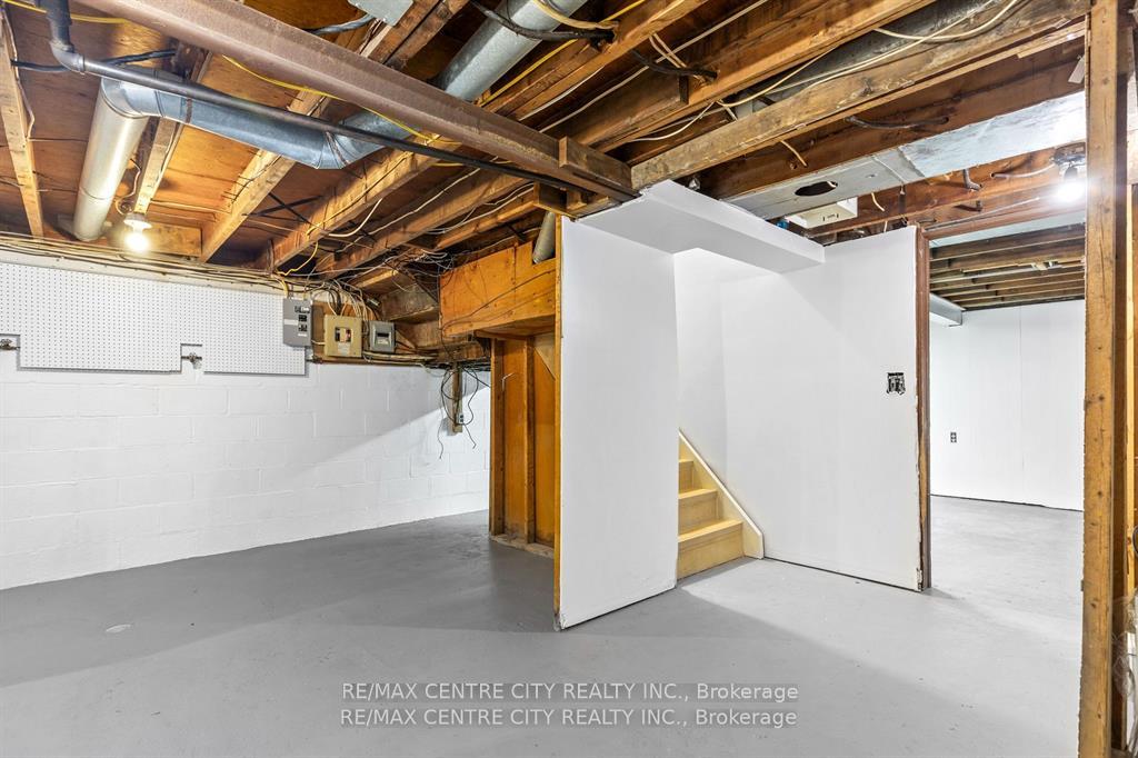 Photo 18 of 8548 Centennial Road, Central Elgin, Rural Central Elgin — HOMEH