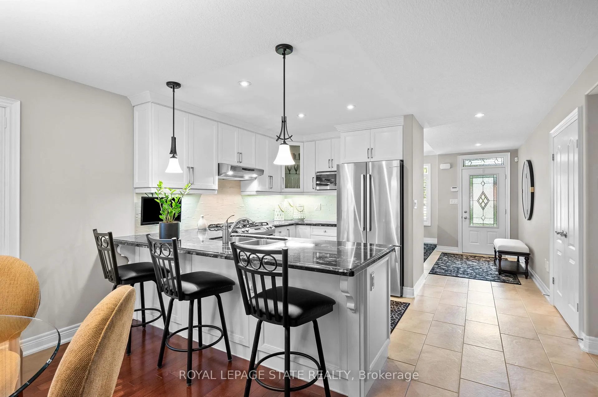 Photo 8 of 36 Toulon Avenue, Hamilton, Ancaster — HOMEH