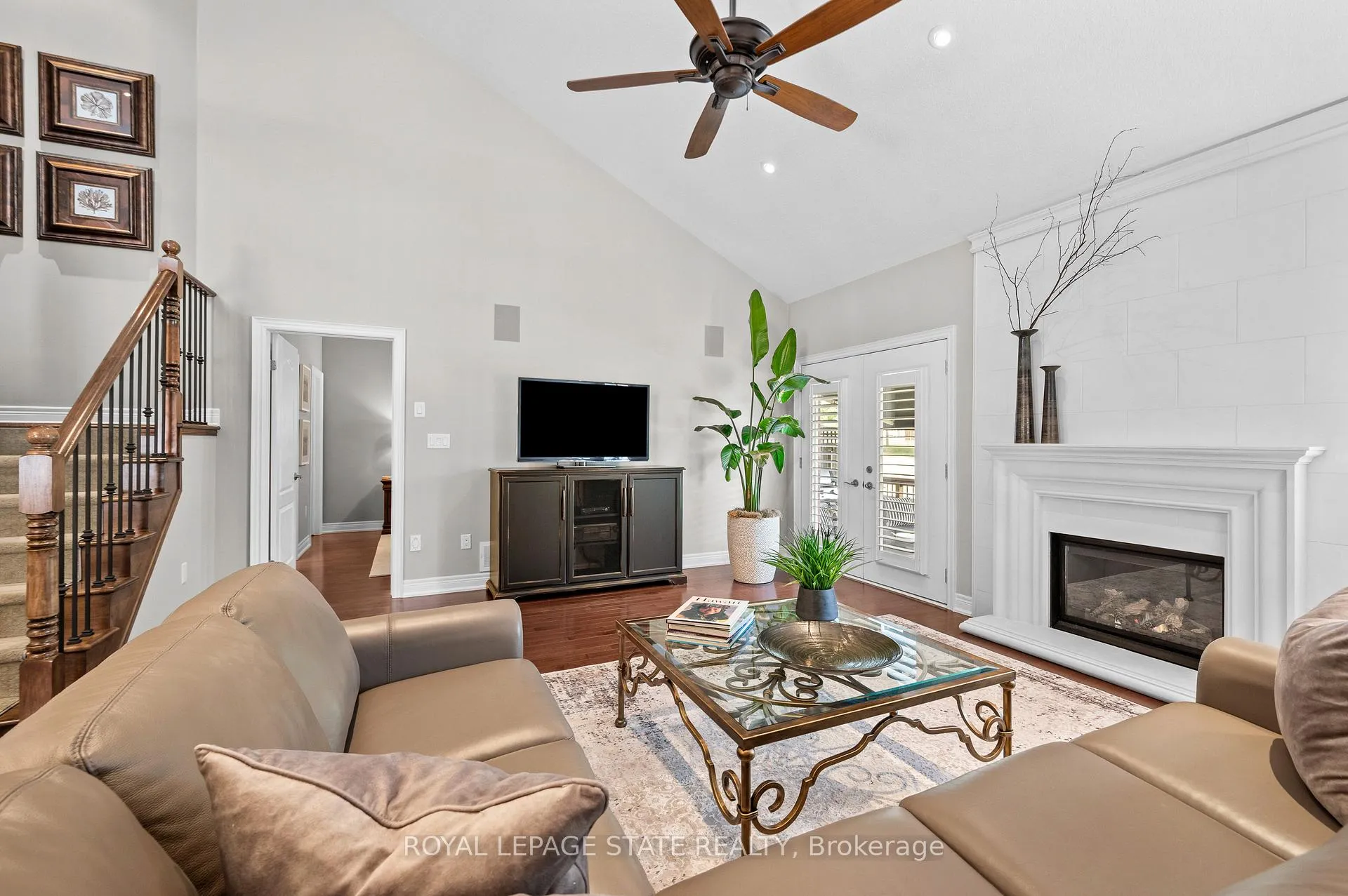 Photo 13 of 36 Toulon Avenue, Hamilton, Ancaster — HOMEH