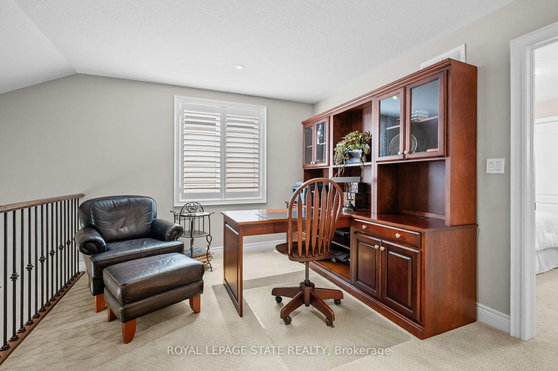 Photo 27 of 36 Toulon Avenue, Hamilton, Ancaster — HOMEH