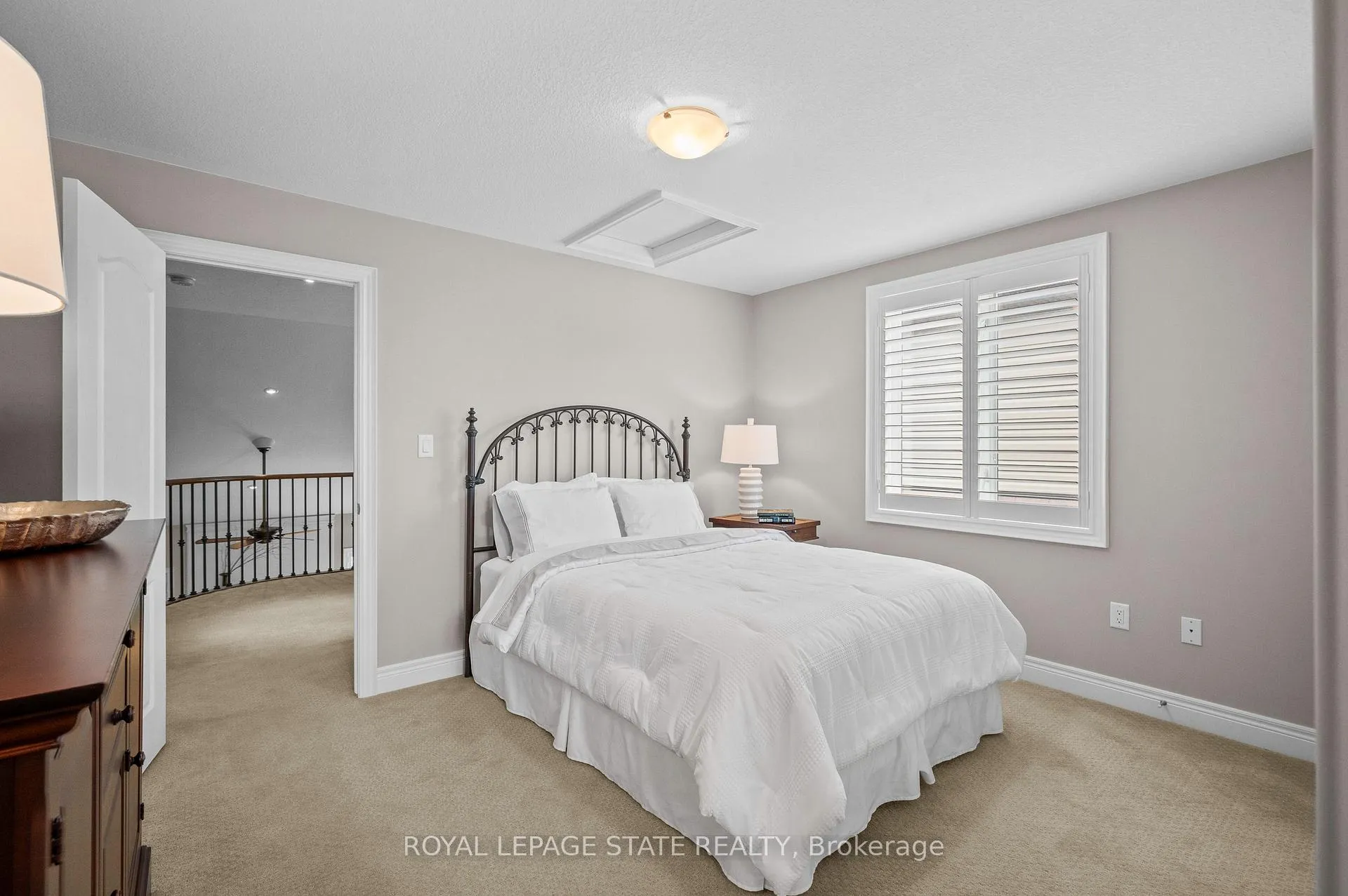 Photo 31 of 36 Toulon Avenue, Hamilton, Ancaster — HOMEH