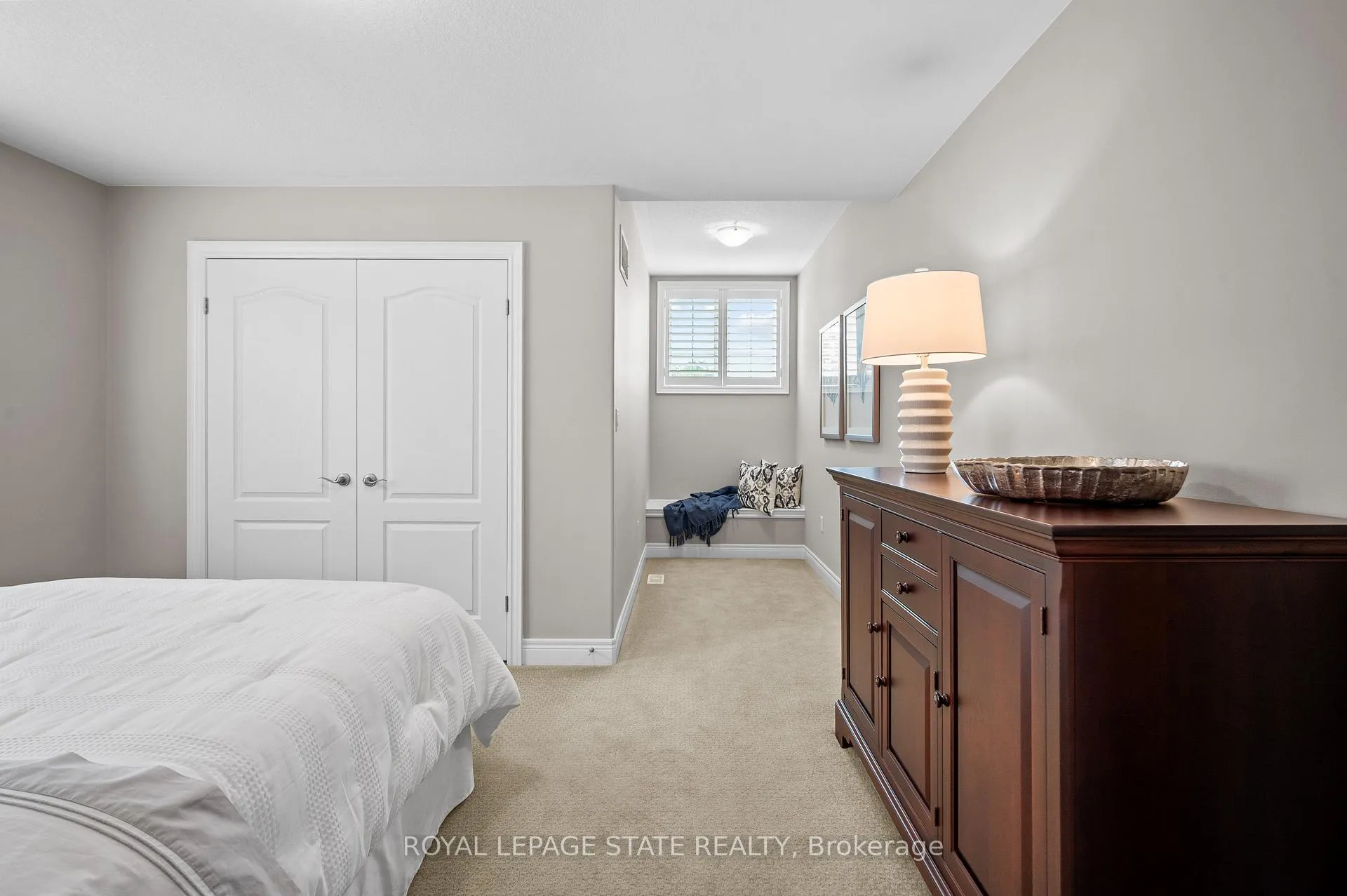 Photo 32 of 36 Toulon Avenue, Hamilton, Ancaster — HOMEH