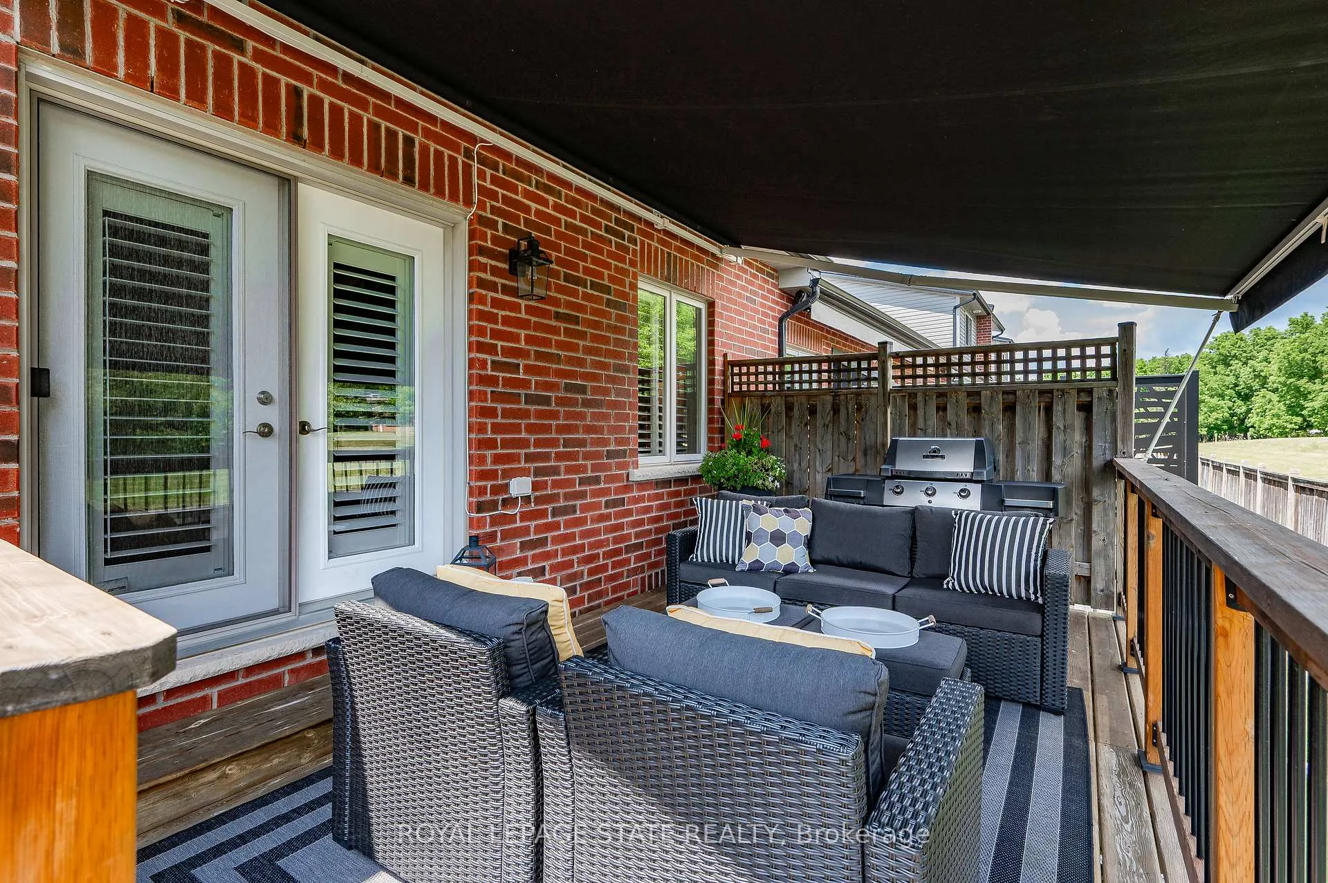 Photo 36 of 36 Toulon Avenue, Hamilton, Ancaster — HOMEH