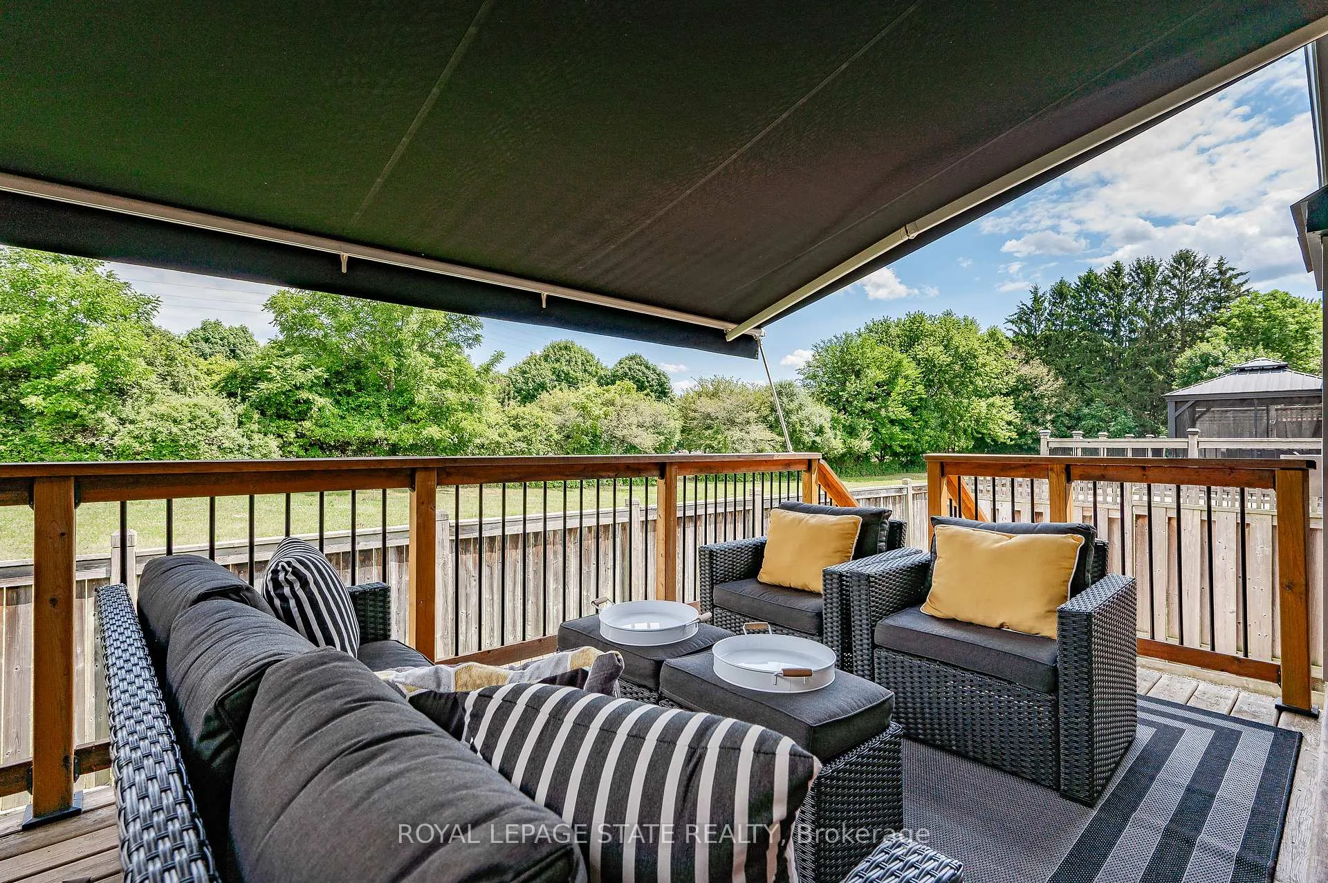Photo 38 of 36 Toulon Avenue, Hamilton, Ancaster — HOMEH