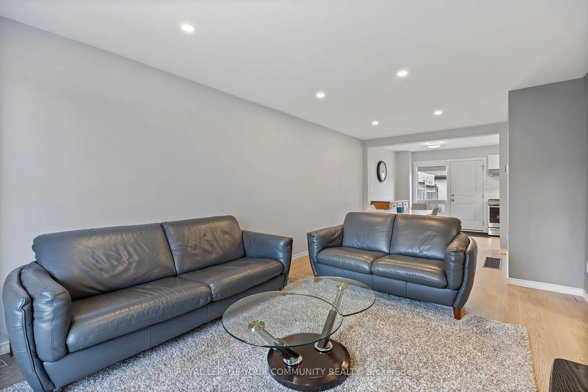 Photo 1 of 16 Patience Lane, Ajax, South East — HOMEH