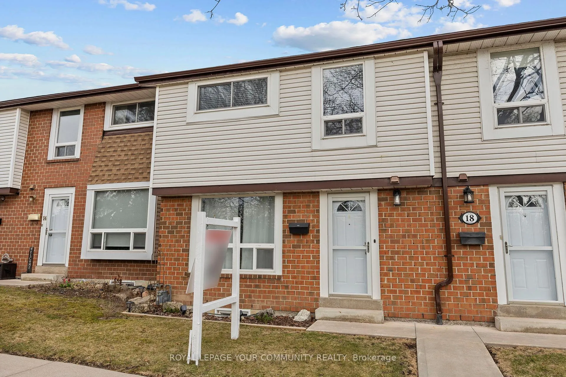 Photo 4 of 16 Patience Lane, Ajax, South East — HOMEH