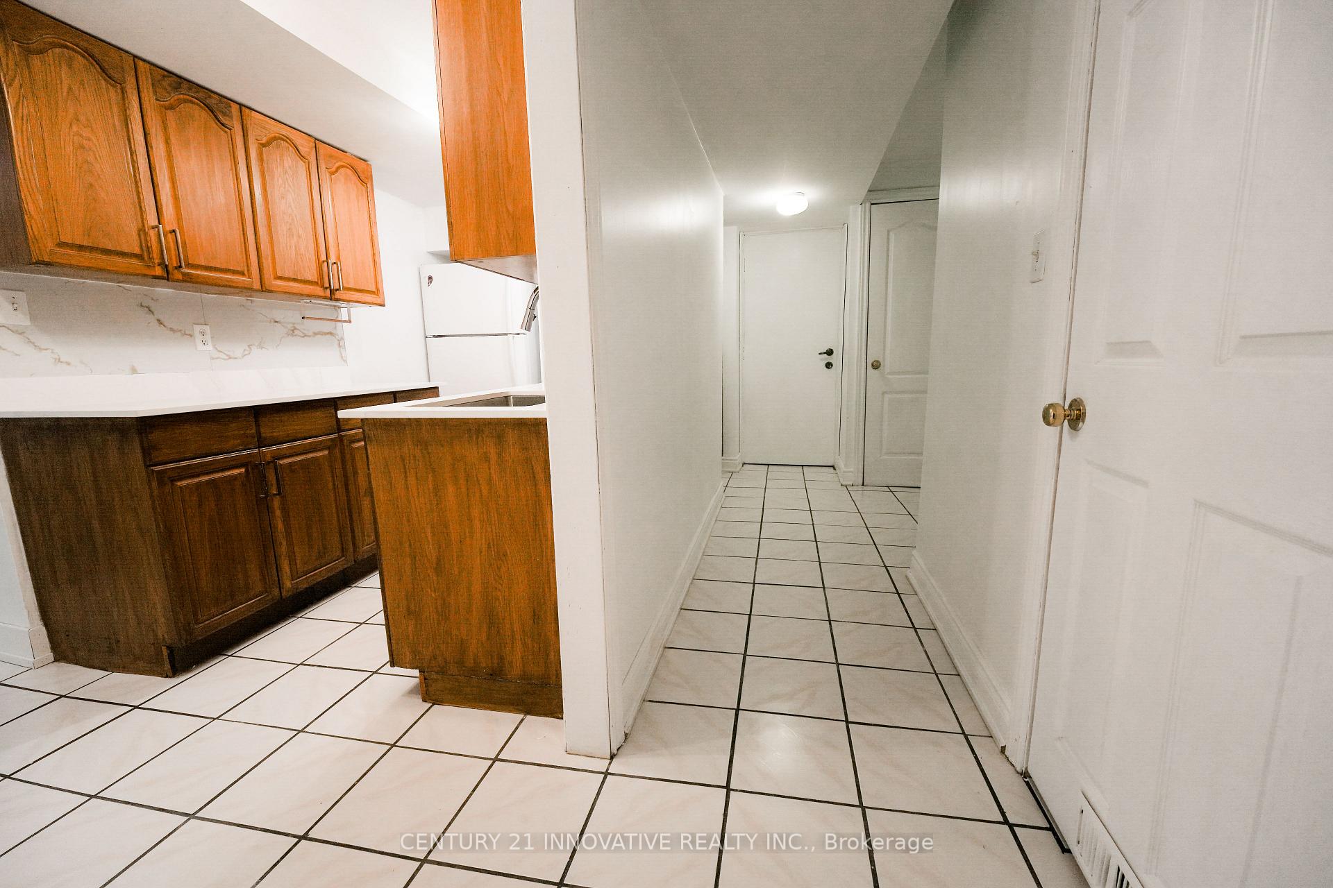 Photo 13 of Unit Basement, 39 Sugarcane Avenue, Brampton, Sandringham-Wellington — HOMEH
