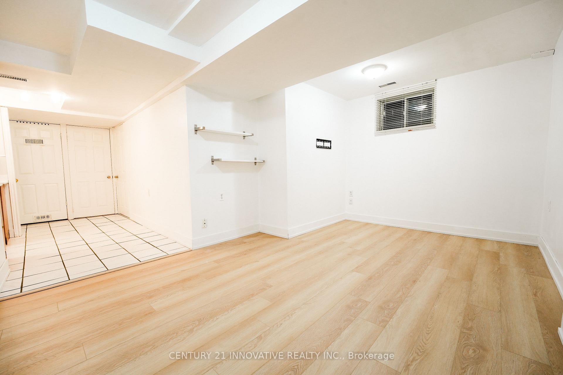 Photo 22 of Unit Basement, 39 Sugarcane Avenue, Brampton, Sandringham-Wellington — HOMEH