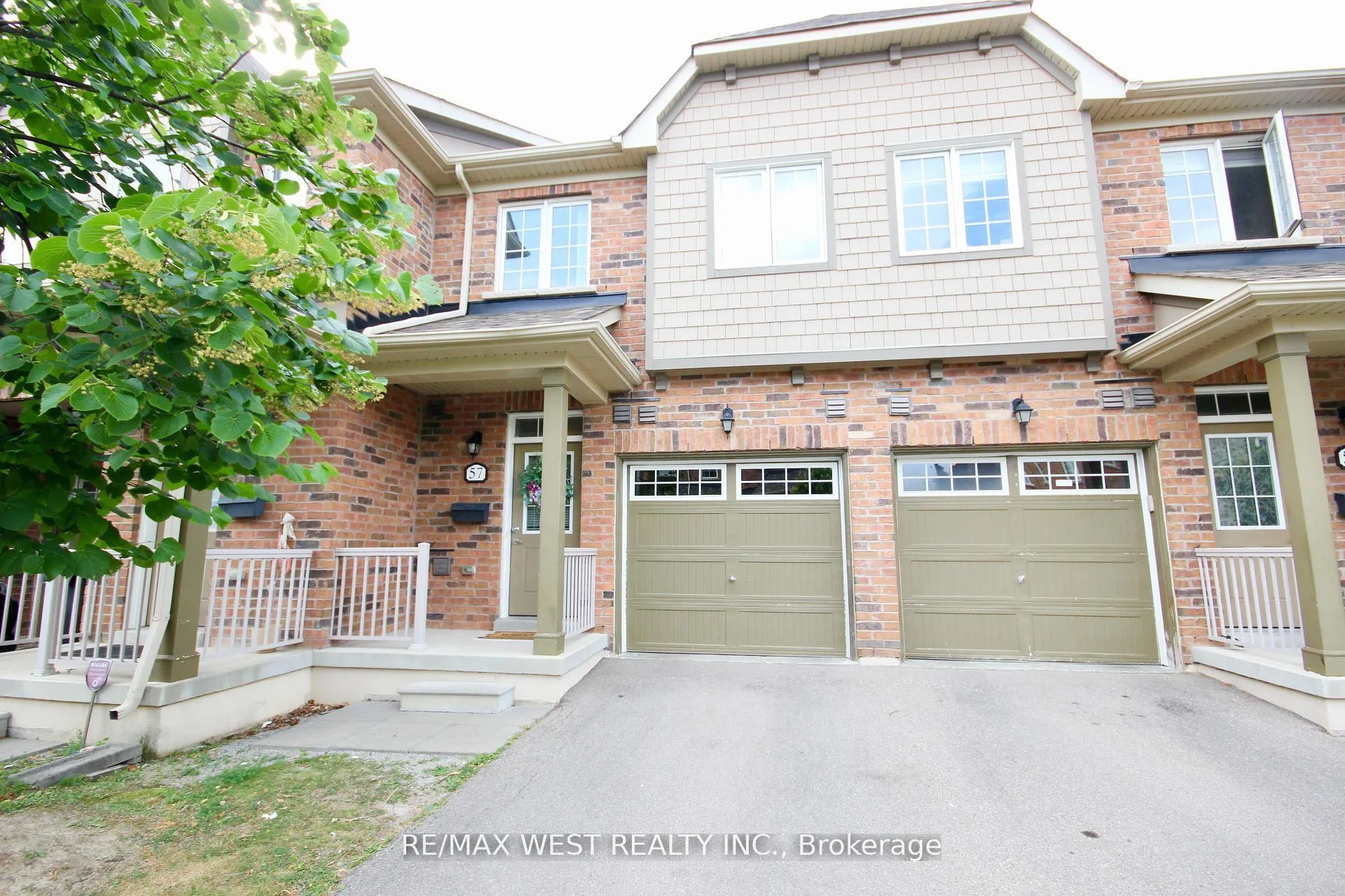 Front of 57 Utopia Way
