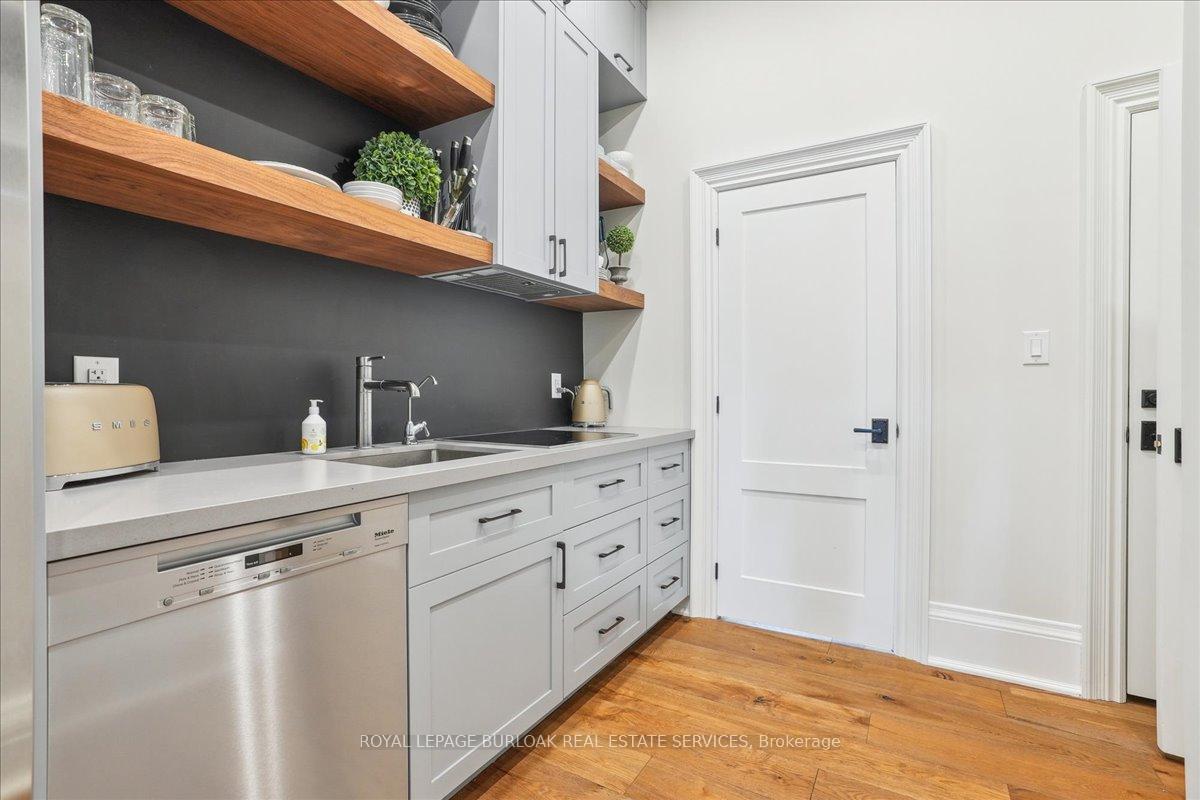 Photo 20 of 524 Locust Street, Burlington, Brant — HOMEH
