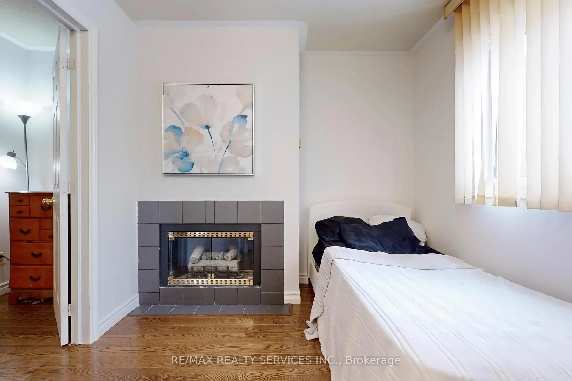 Photo 35 of 28 Heathcliffe Square, Brampton, Central Park — HOMEH