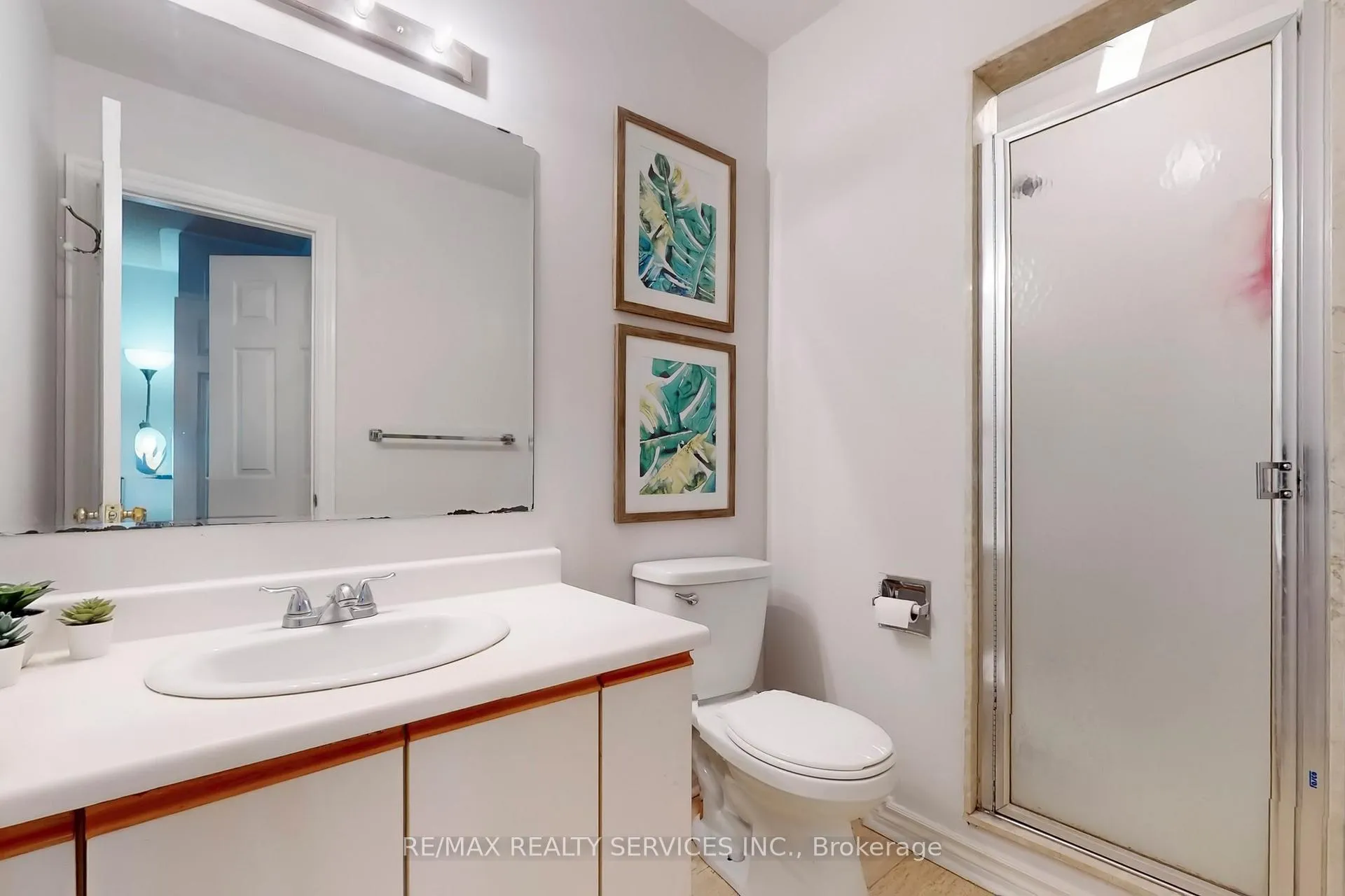 Photo 41 of 28 Heathcliffe Square, Brampton, Central Park — HOMEH