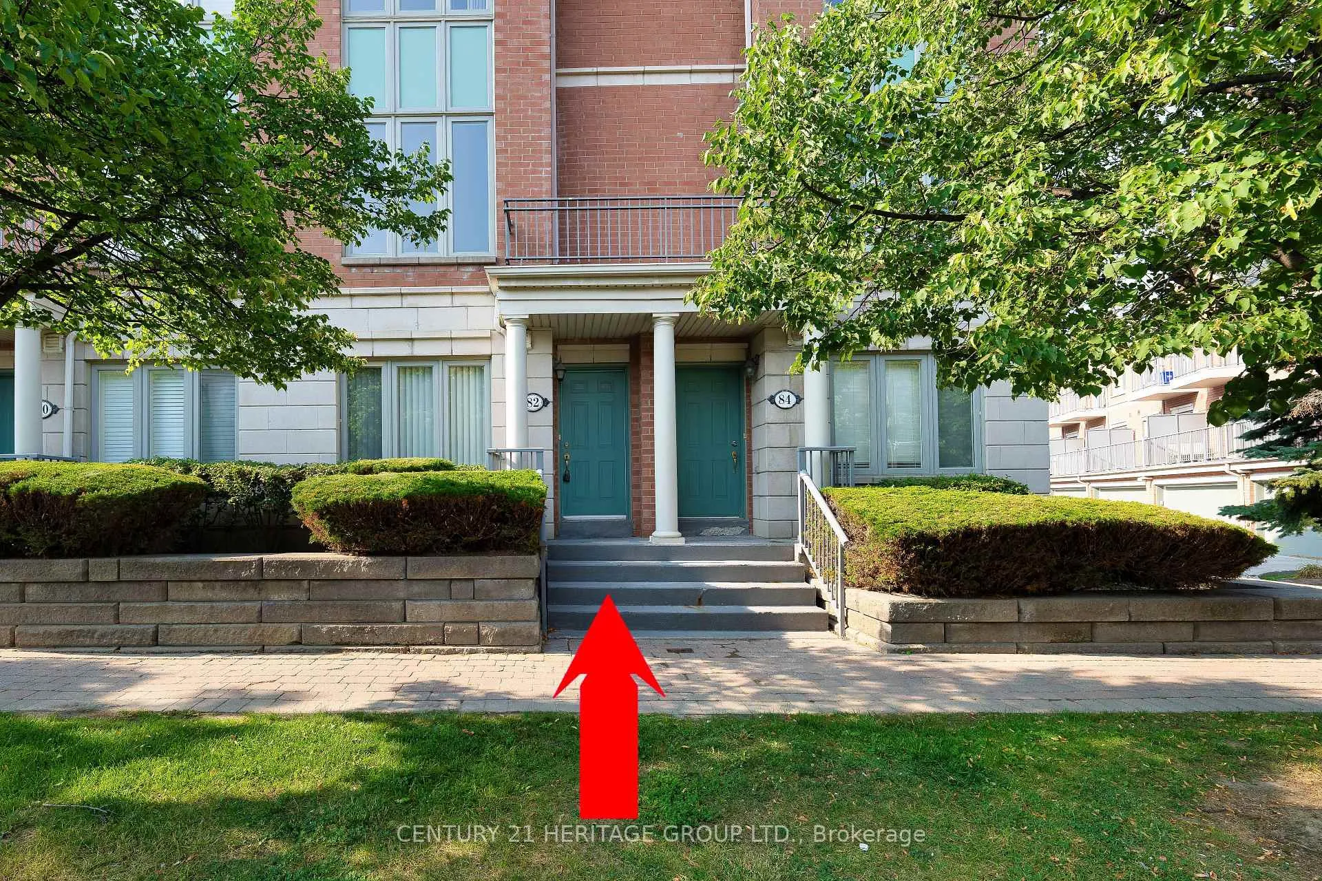 Photo 2 of 82 Suncrest Boulevard, Markham, Commerce Valley — HOMEH