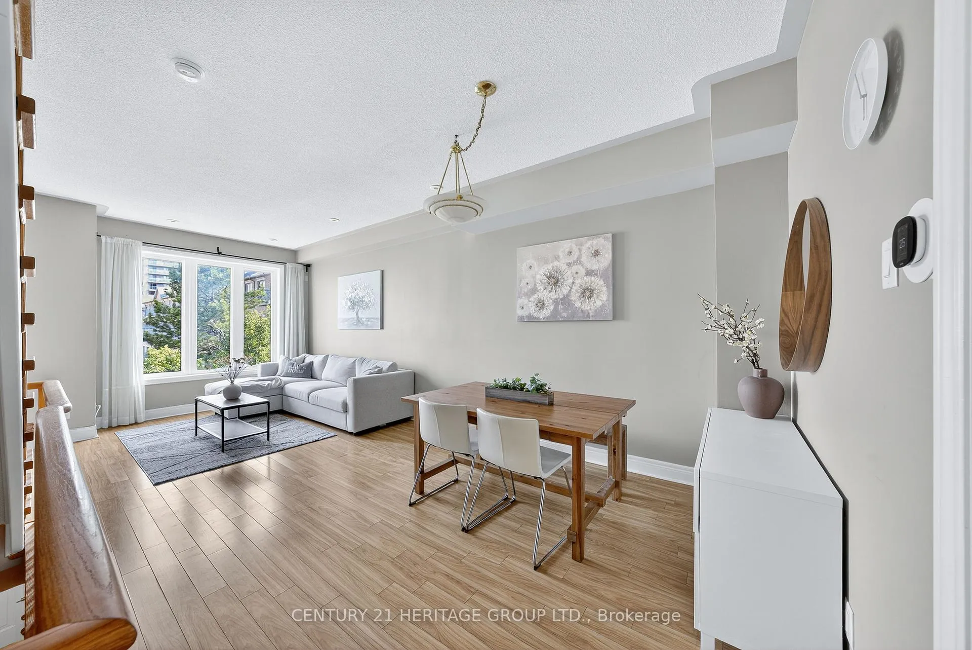 Photo 6 of 82 Suncrest Boulevard, Markham, Commerce Valley — HOMEH