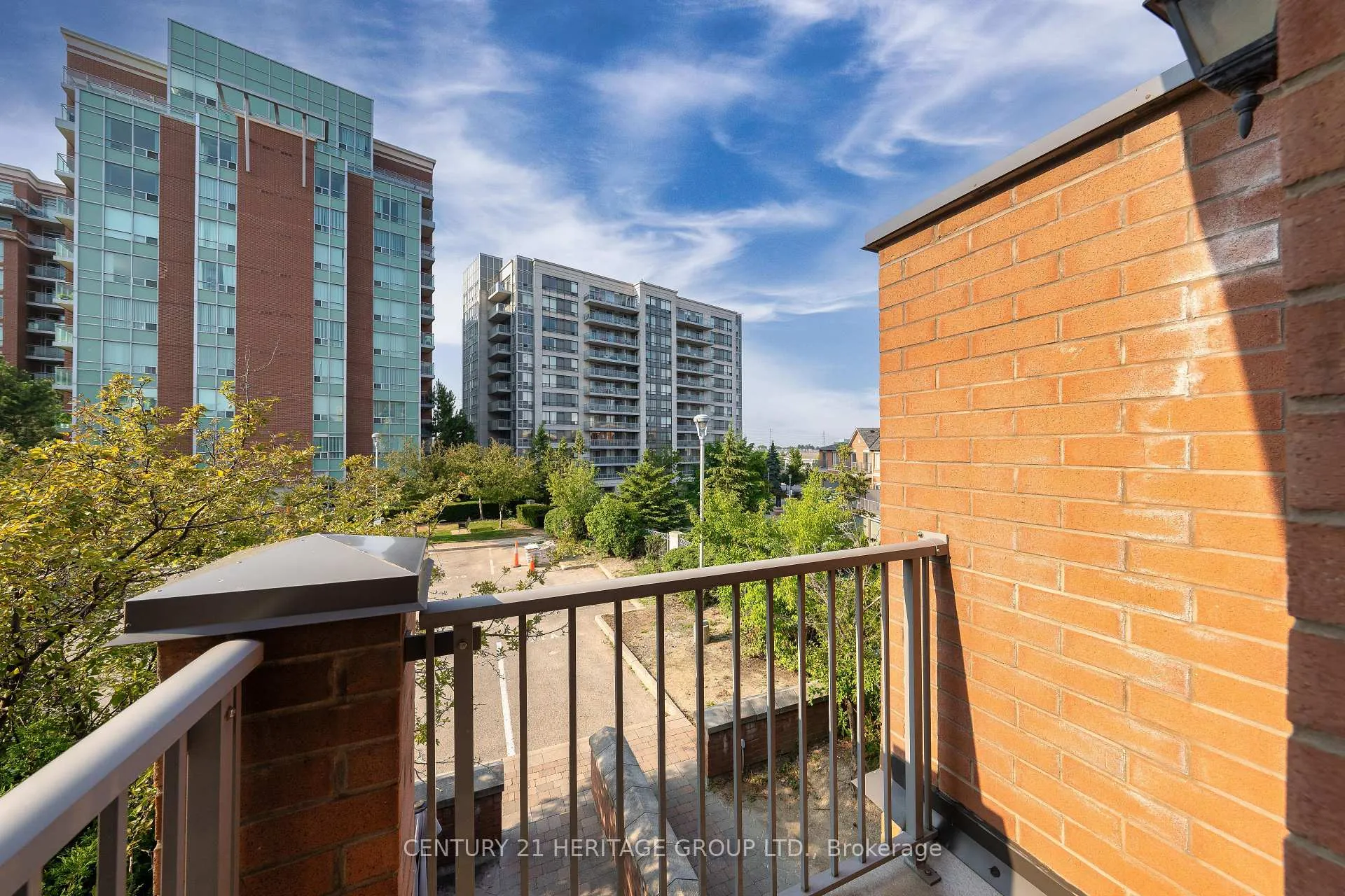 Photo 17 of 82 Suncrest Boulevard, Markham, Commerce Valley — HOMEH