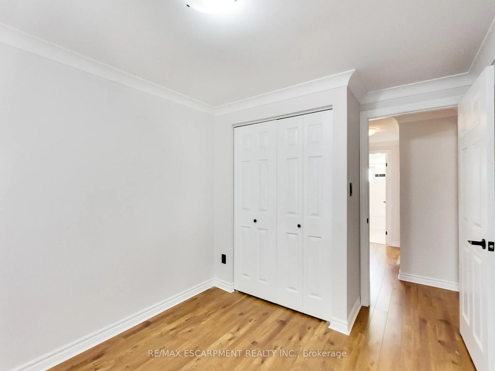 Photo 26 of 31 Briar Path, Brampton, Avondale — HOMEH