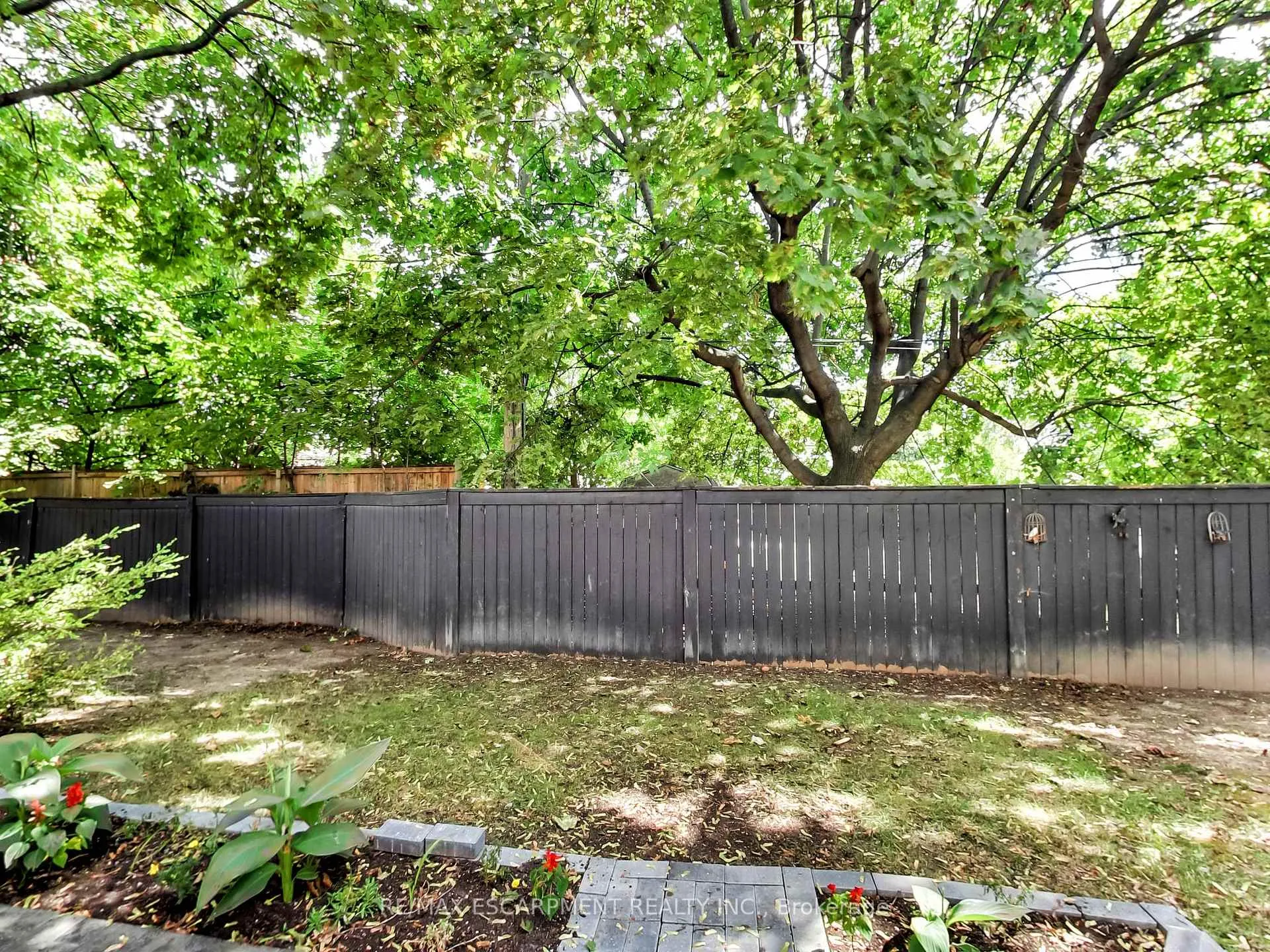 Photo 38 of 31 Briar Path, Brampton, Avondale — HOMEH