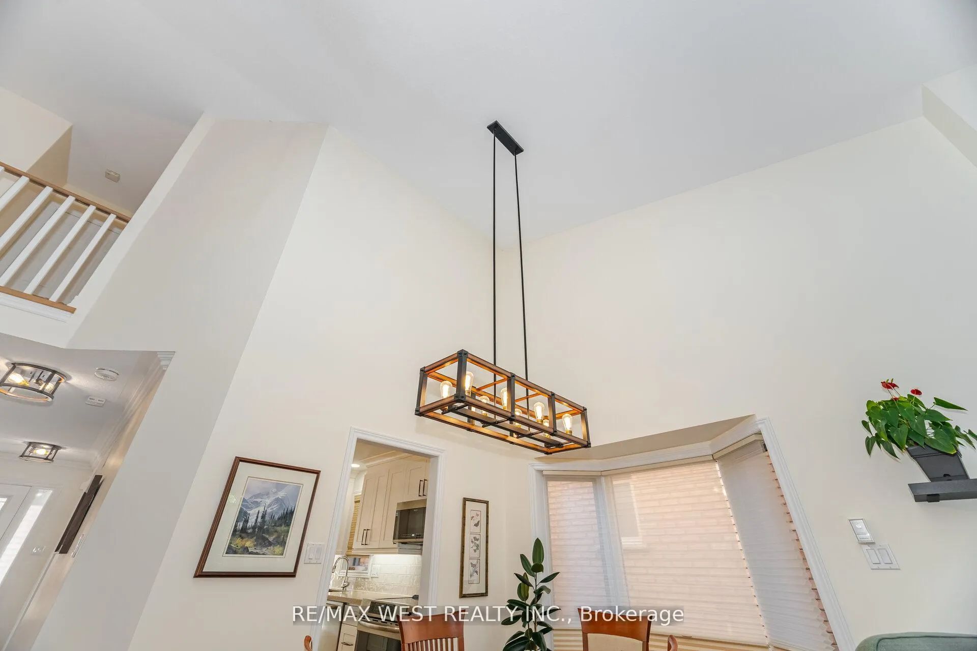 Photo 12 of 8 Via Amici, New Tecumseth, Alliston — HOMEH