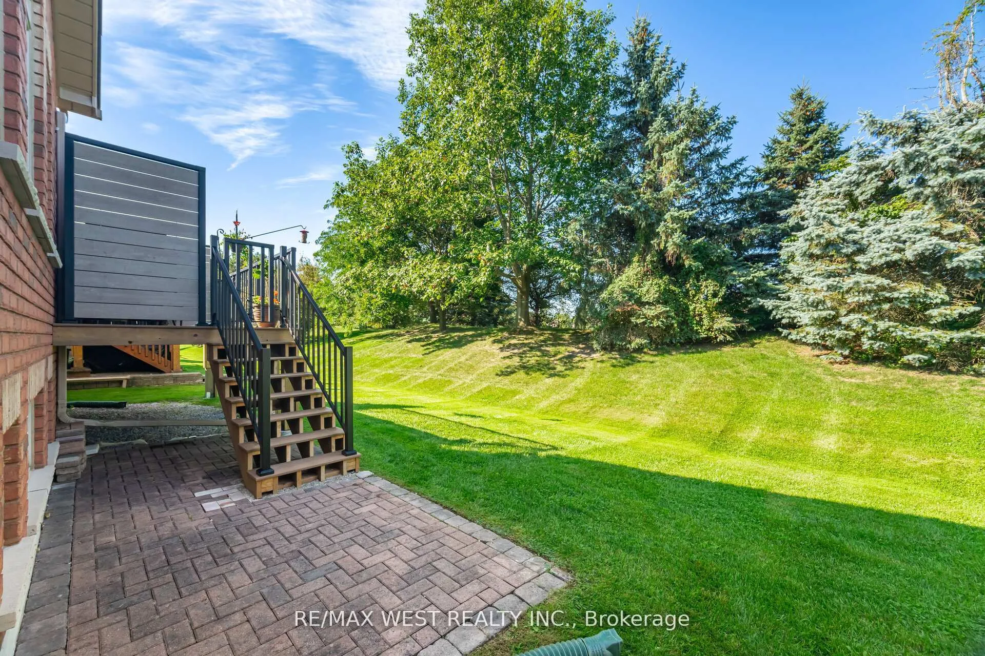 Photo 46 of 8 Via Amici, New Tecumseth, Alliston — HOMEH