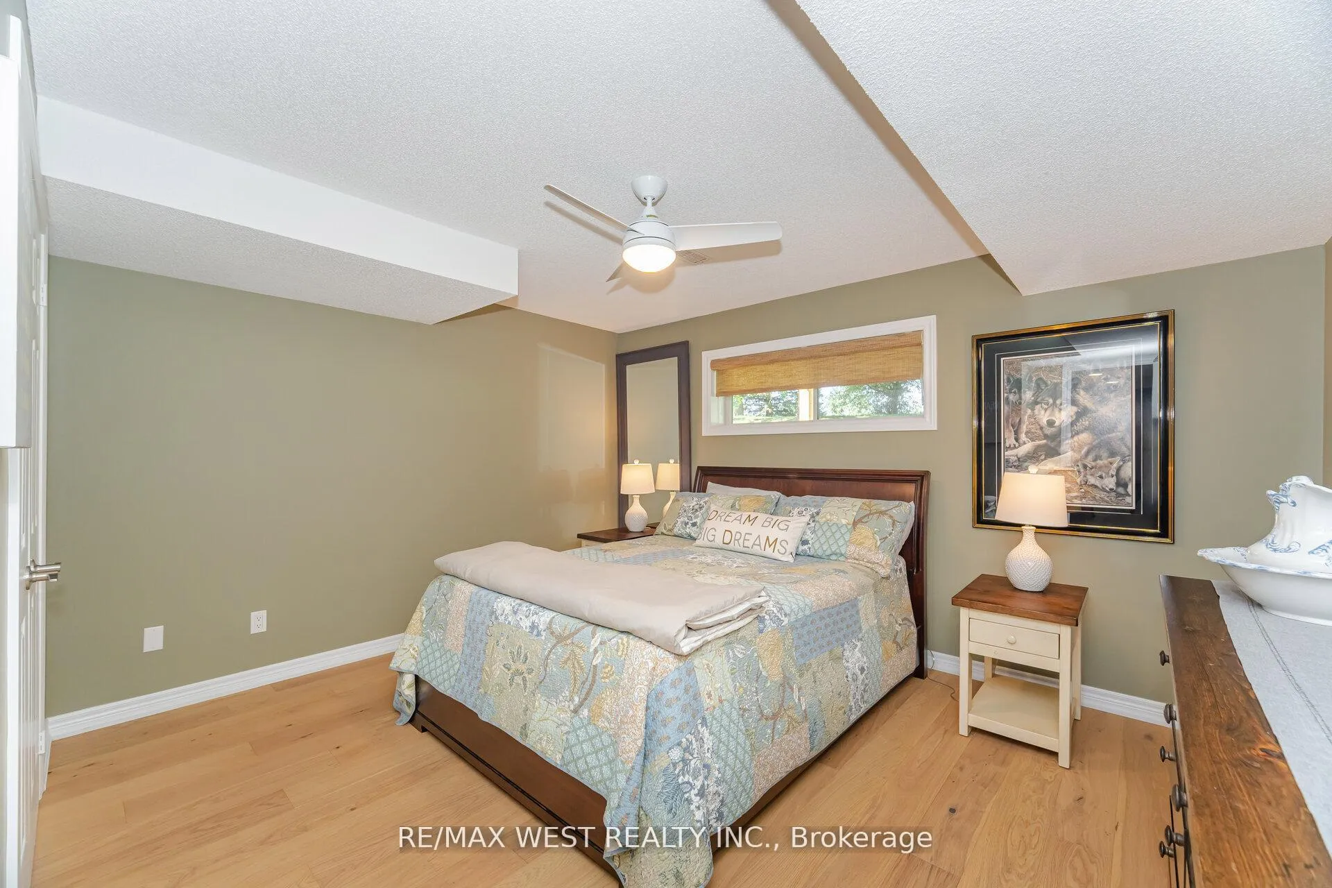 Photo 49 of 8 Via Amici, New Tecumseth, Alliston — HOMEH