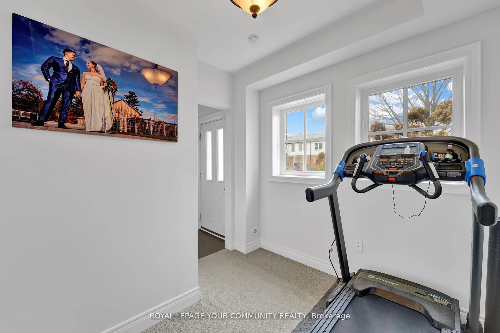 Photo 4 of 8327 Kipling Avenue, Vaughan, West Woodbridge — HOMEH