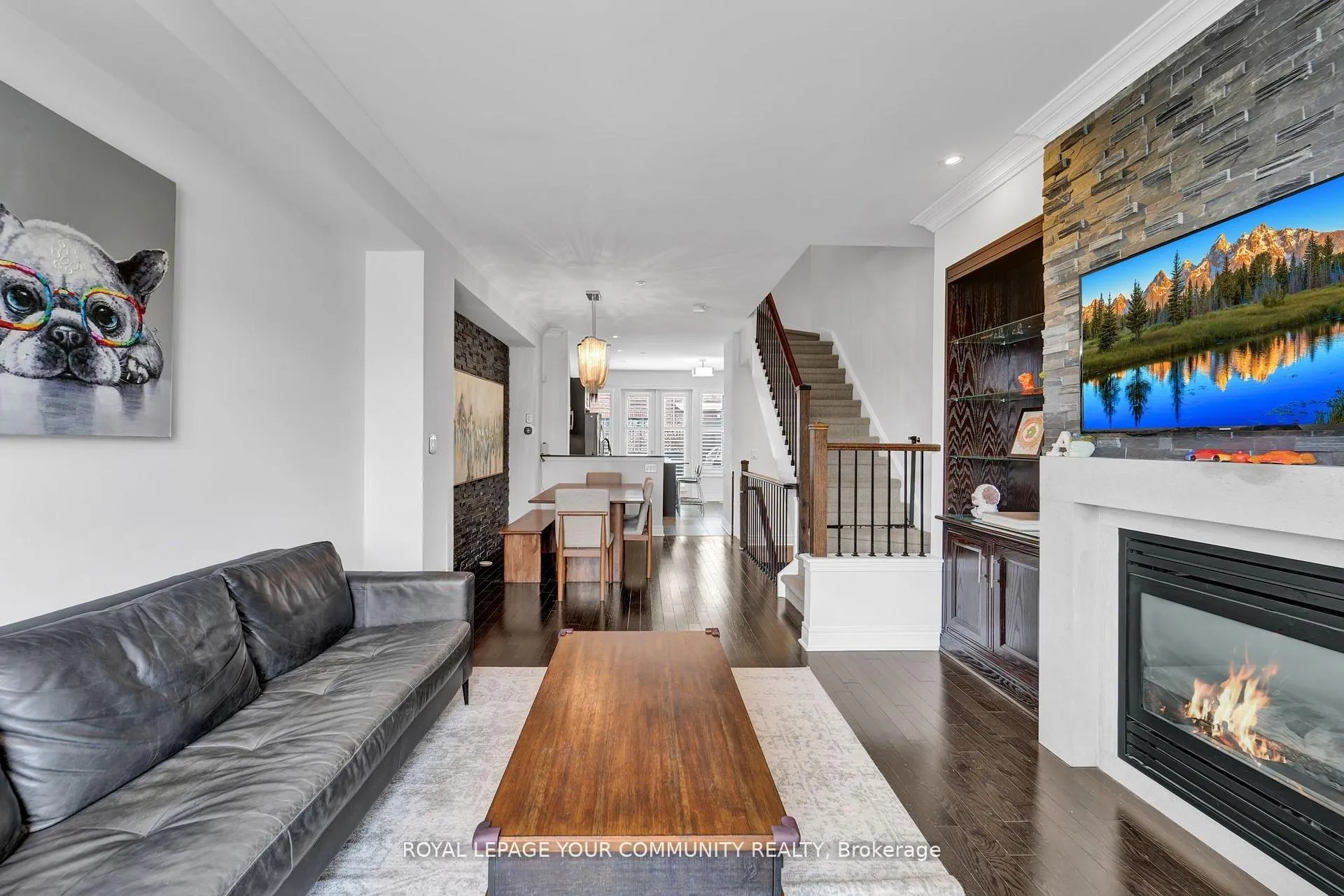 Photo 11 of 8327 Kipling Avenue, Vaughan, West Woodbridge — HOMEH
