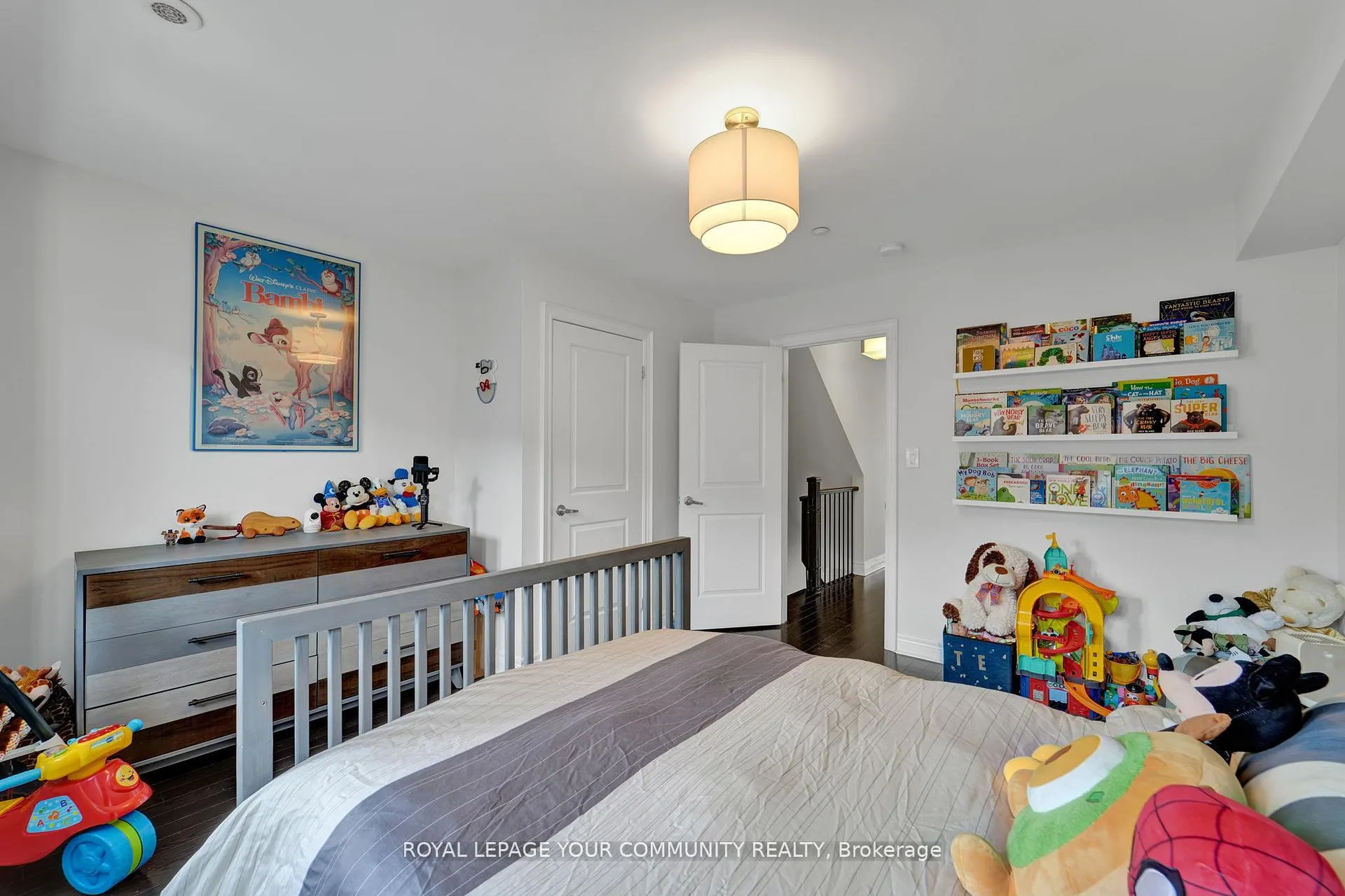 Photo 24 of 8327 Kipling Avenue, Vaughan, West Woodbridge — HOMEH