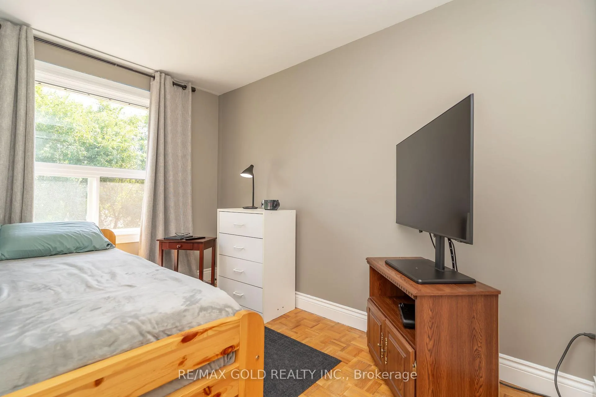Photo 24 of 43 Eden Park Drive, Brampton, Southgate — HOMEH