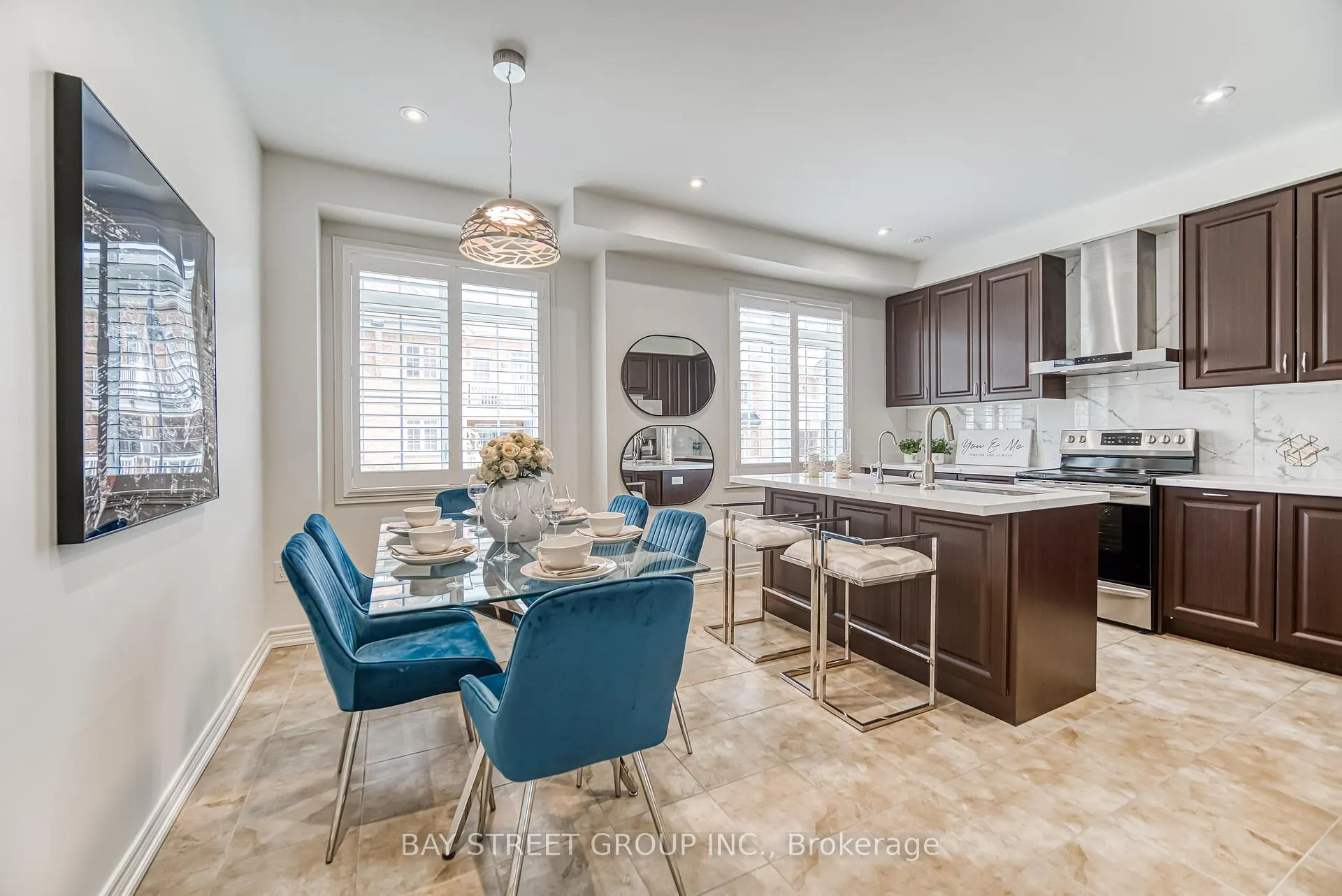 Photo 12 of 26 Fanny Grove Way, Markham, Greensborough — HOMEH
