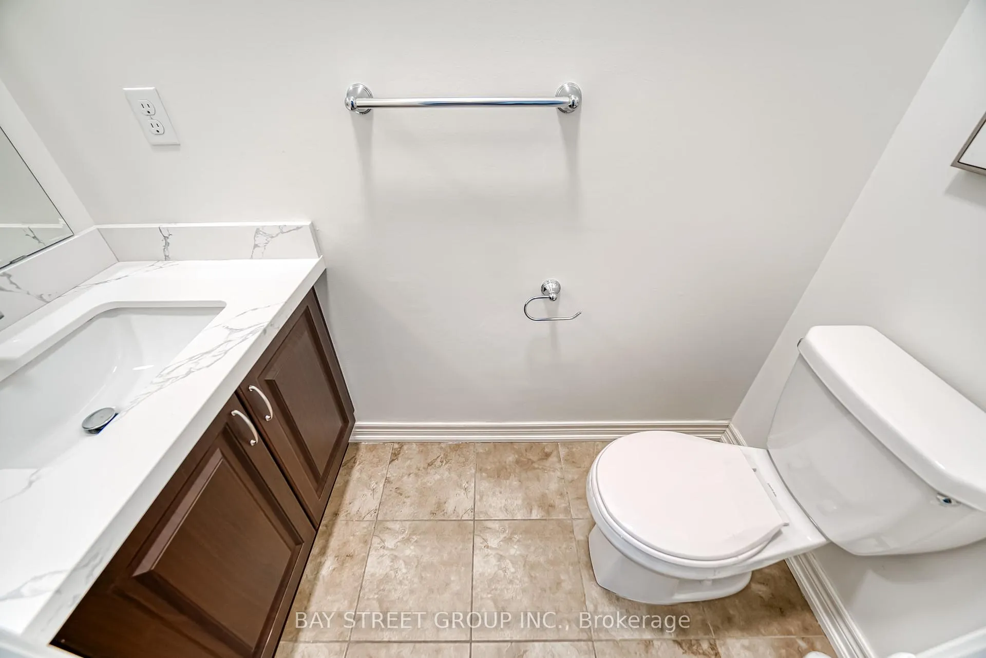 Photo 22 of 26 Fanny Grove Way, Markham, Greensborough — HOMEH