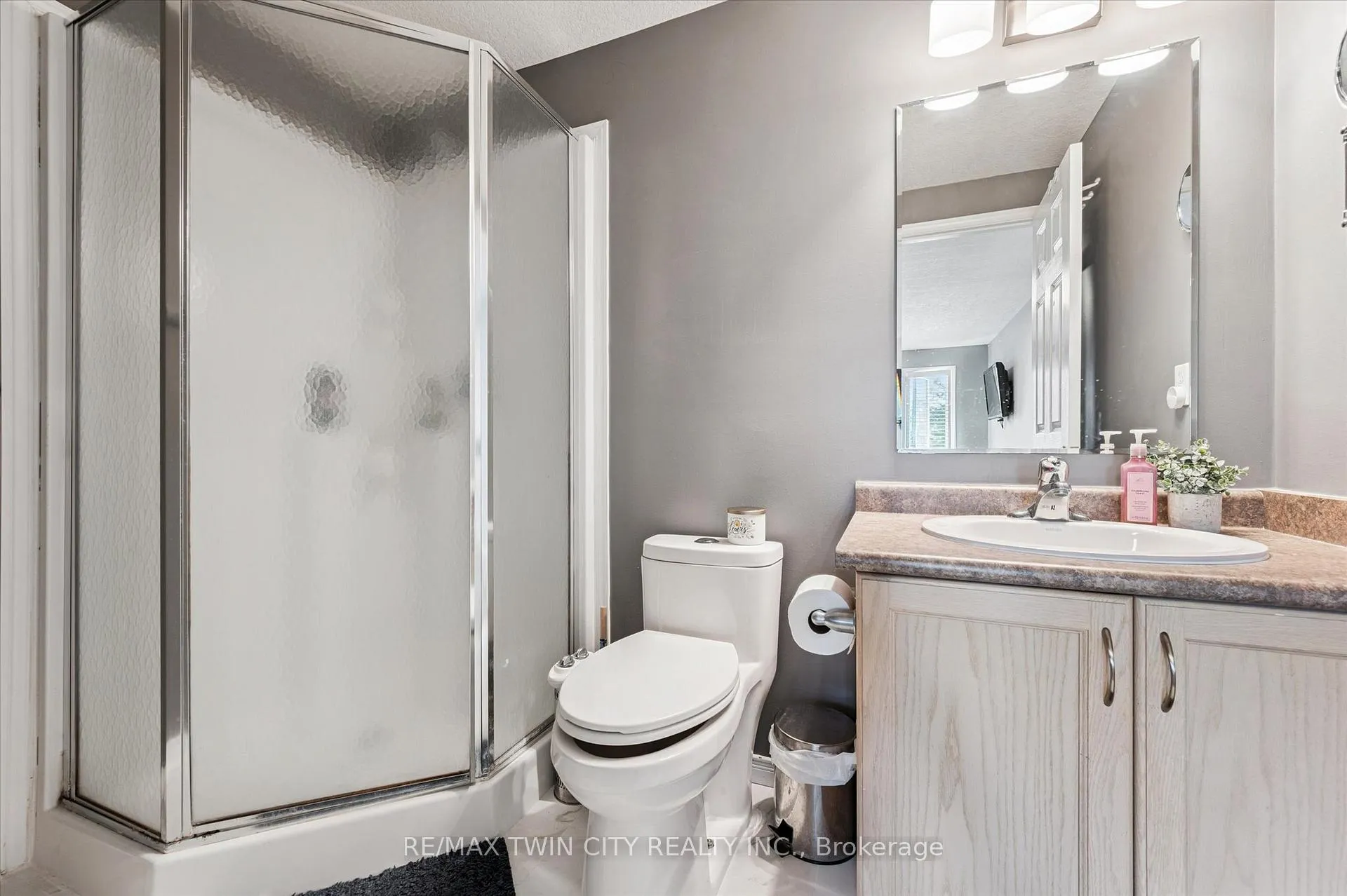 Photo 25 of 110 Activa Avenue, Kitchener — HOMEH