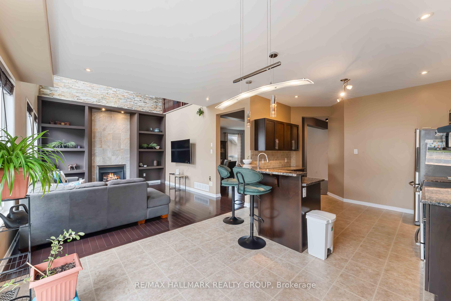 Photo 8 of 409 Tartaruga Lane, Ottawa, Barrhaven - Cedargrove/Fraserdale — HOMEH