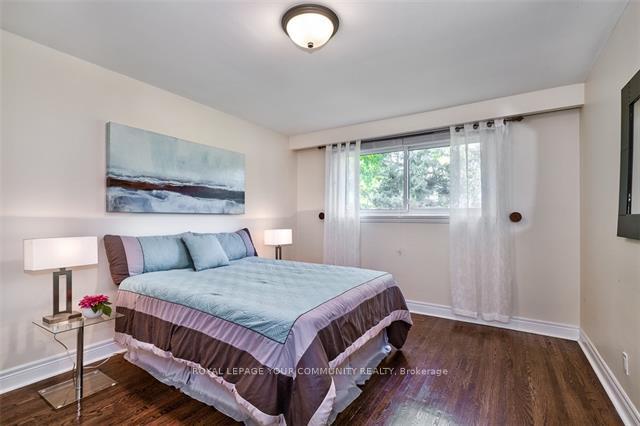 Photo 11 of 3501 Spruce Avenue, Burlington, Roseland — HOMEH