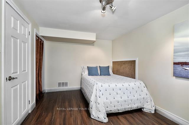 Photo 17 of 3501 Spruce Avenue, Burlington, Roseland — HOMEH