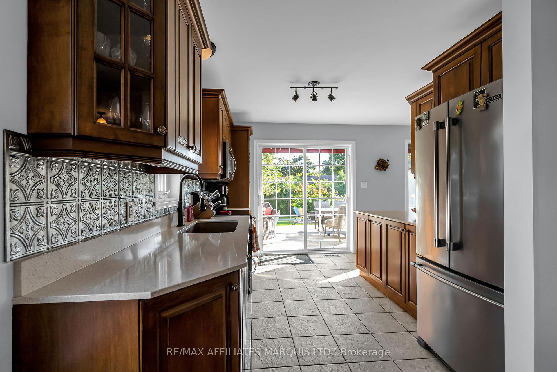 Photo 10 of 1286 Daprat Avenue, Cornwall — HOMEH