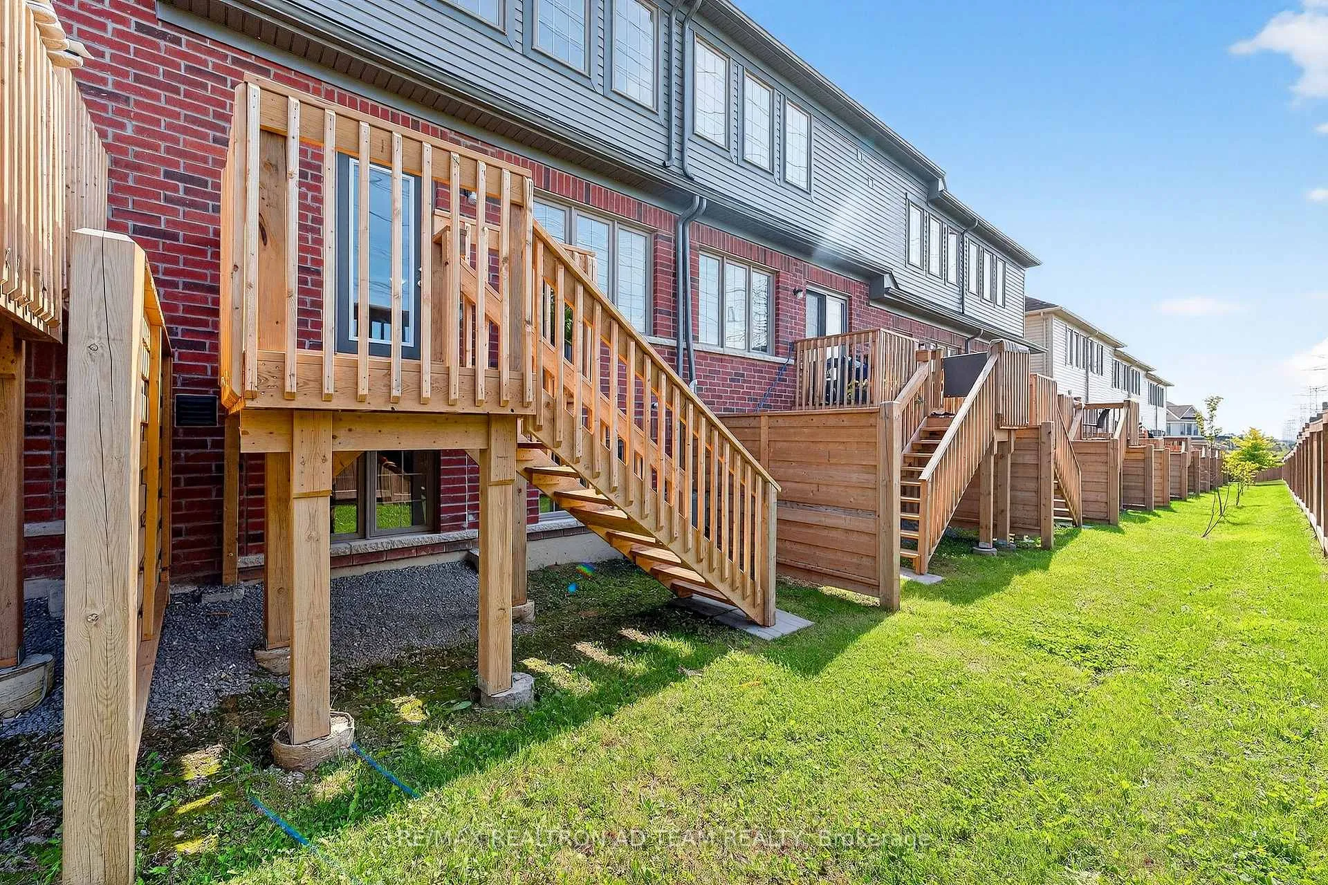 Photo 28 of 2681 Magdalen Path, Oshawa, Windfields — HOMEH