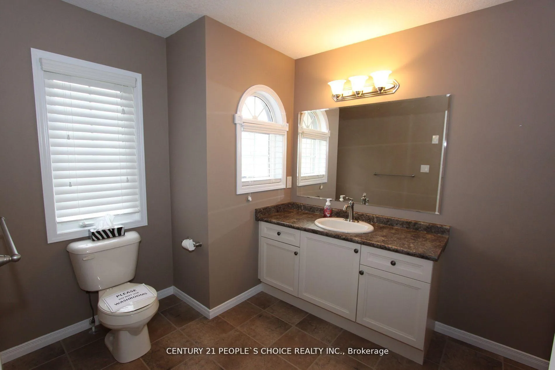 Photo 23 of Unit Upper, 40 Sorrento Street, Kitchener — HOMEH