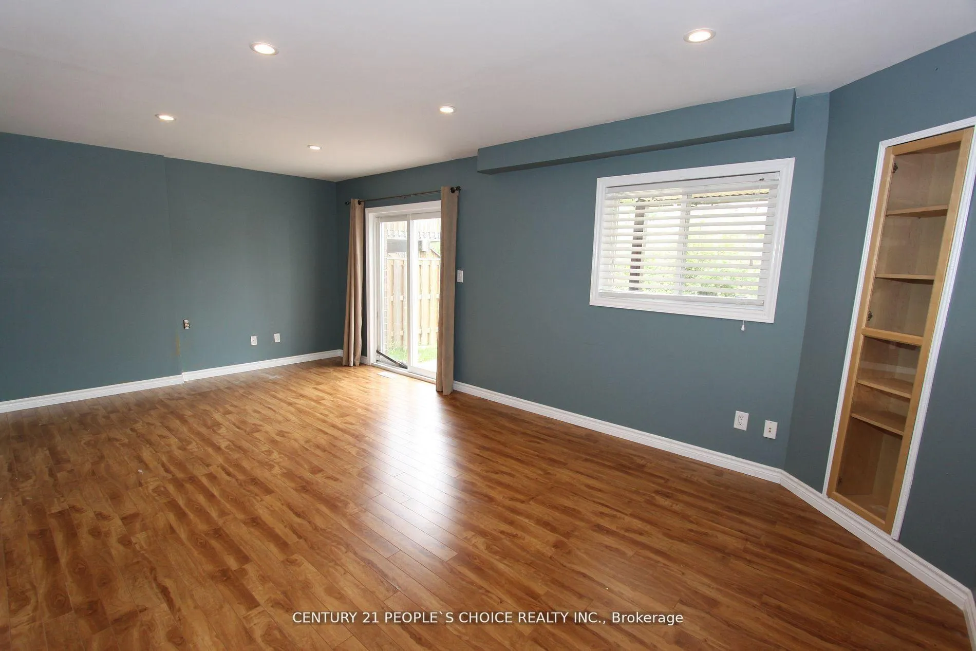 Photo 25 of Unit Upper, 40 Sorrento Street, Kitchener — HOMEH