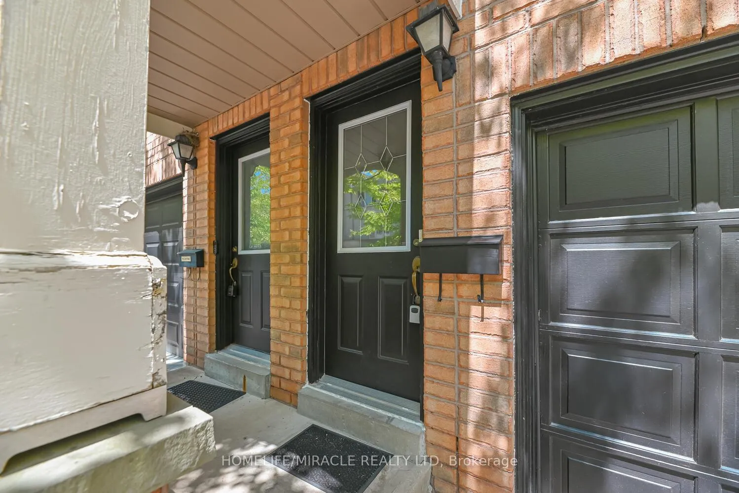 Photo 4 of 52 McGonigal Lane, Ajax, Central — HOMEH