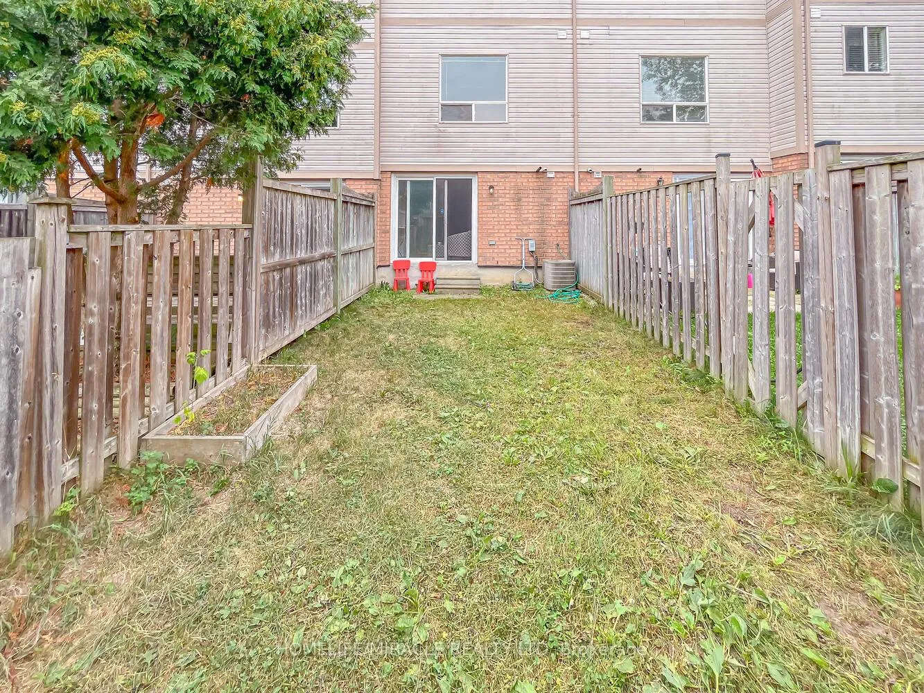 Photo 36 of 52 McGonigal Lane, Ajax, Central — HOMEH