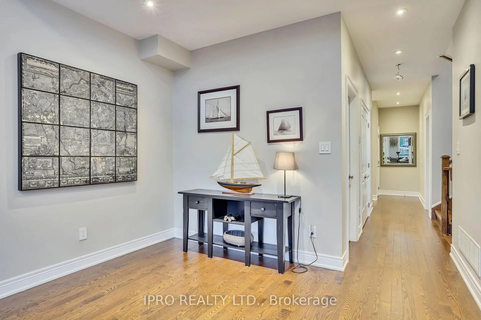 Photo 12 of 22 10th Street S, Wasaga Beach — HOMEH
