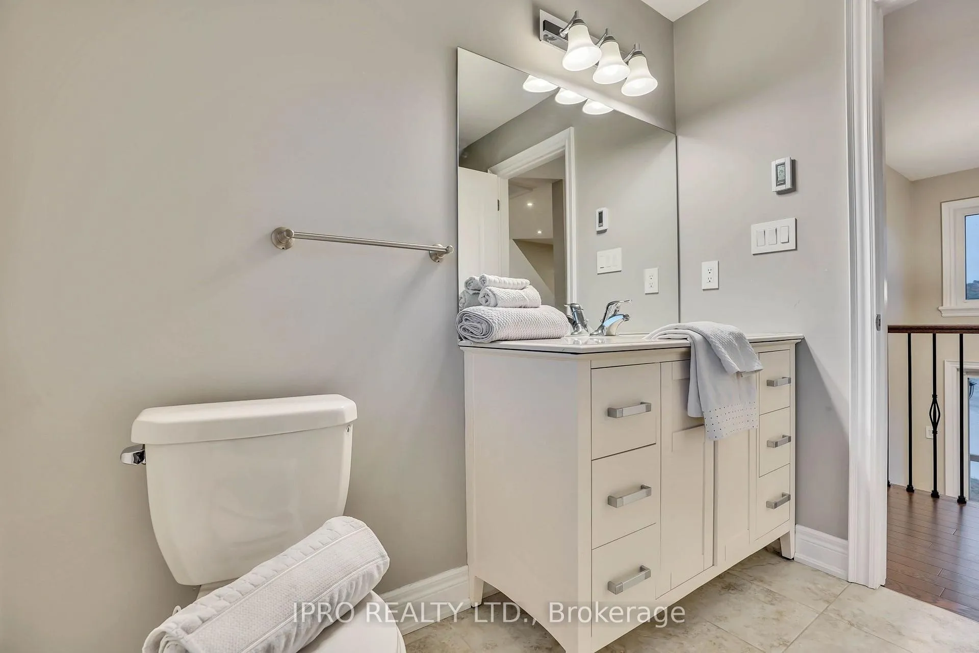 Photo 19 of 22 10th Street S, Wasaga Beach — HOMEH