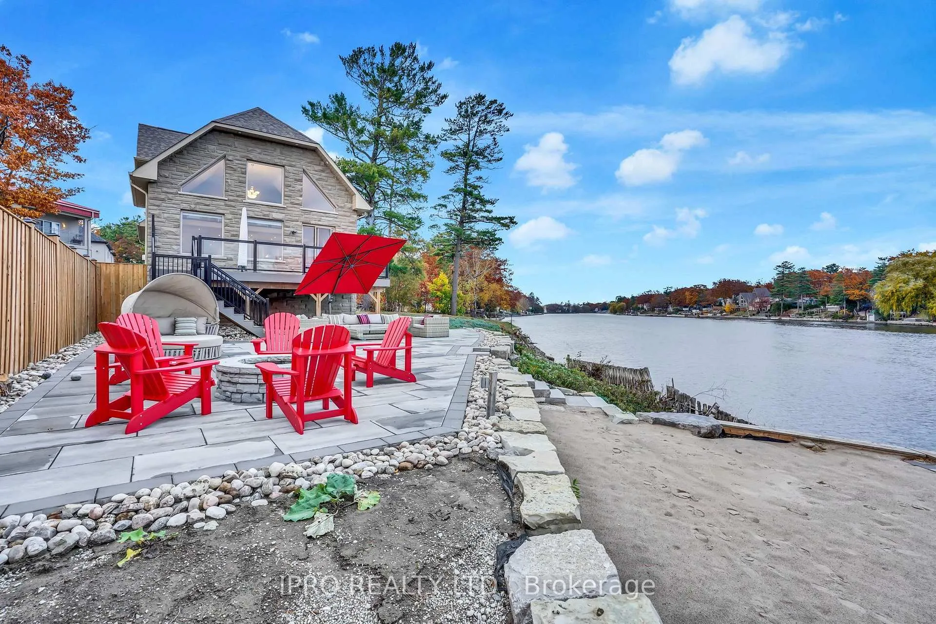 Photo 30 of 22 10th Street S, Wasaga Beach — HOMEH