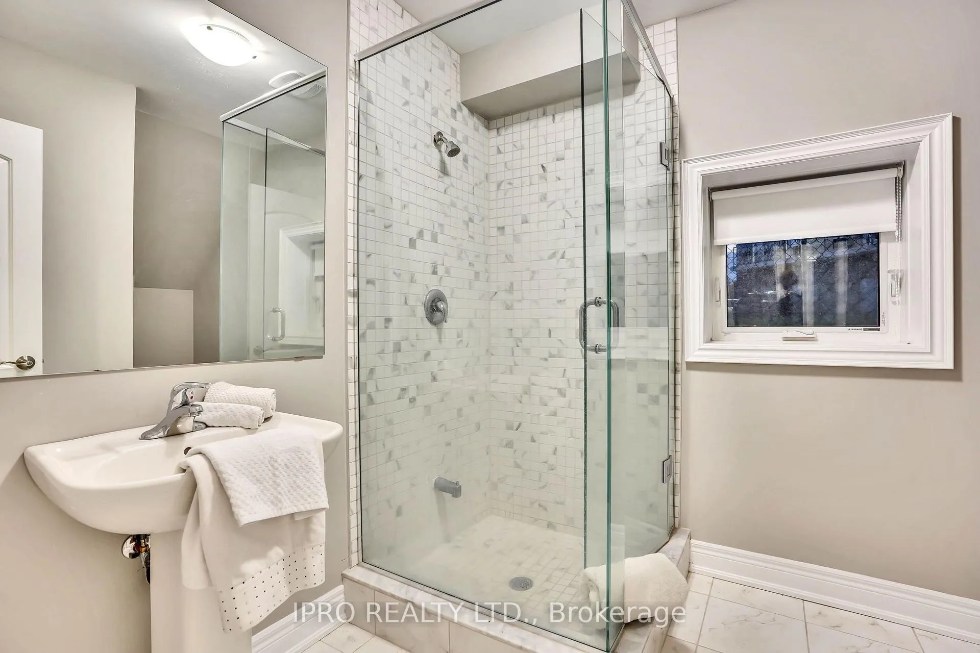 Photo 38 of 22 10th Street S, Wasaga Beach — HOMEH