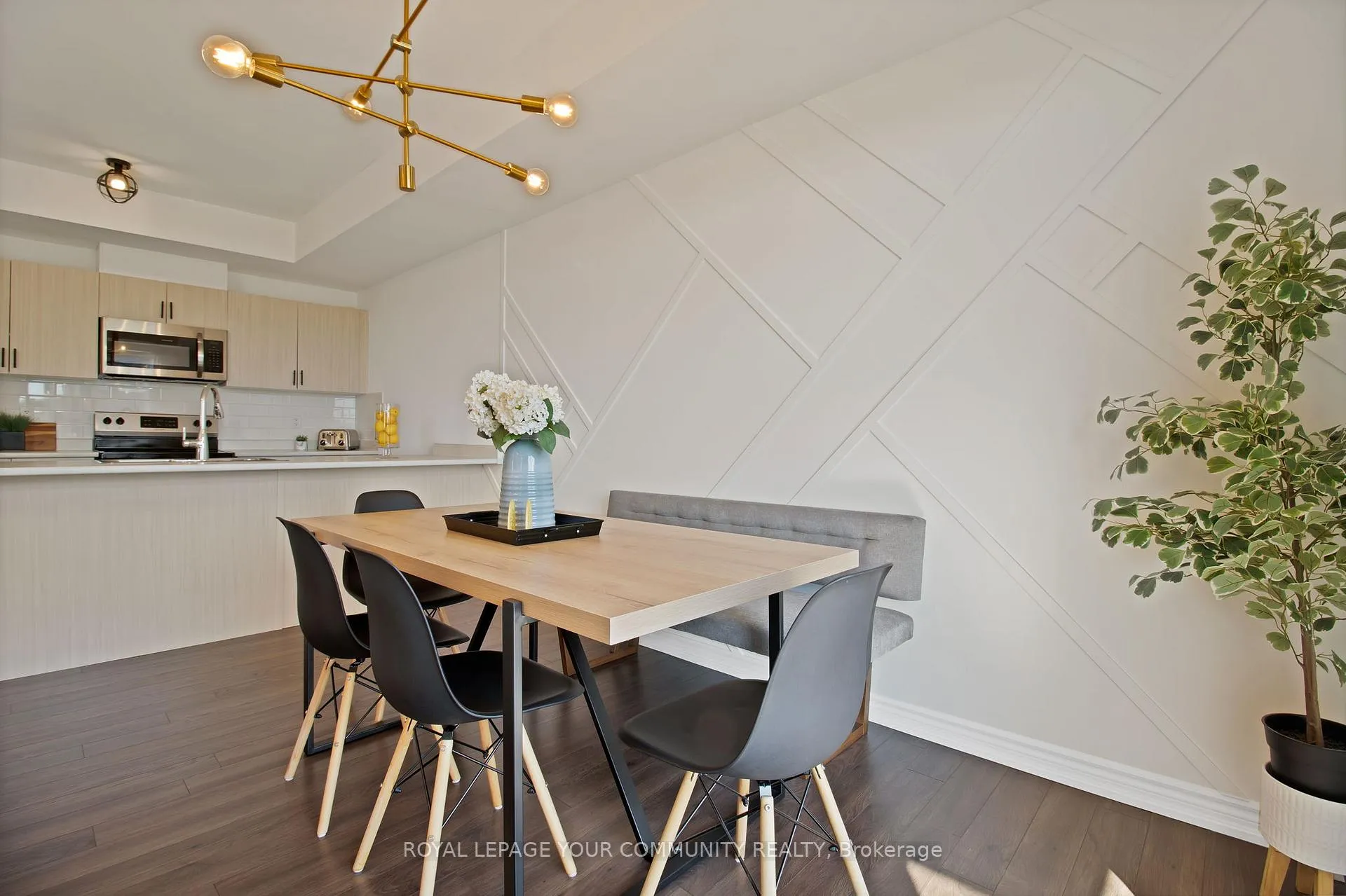 Photo 11 of 2574 William Jackson Drive, Pickering, Duffin Heights — HOMEH