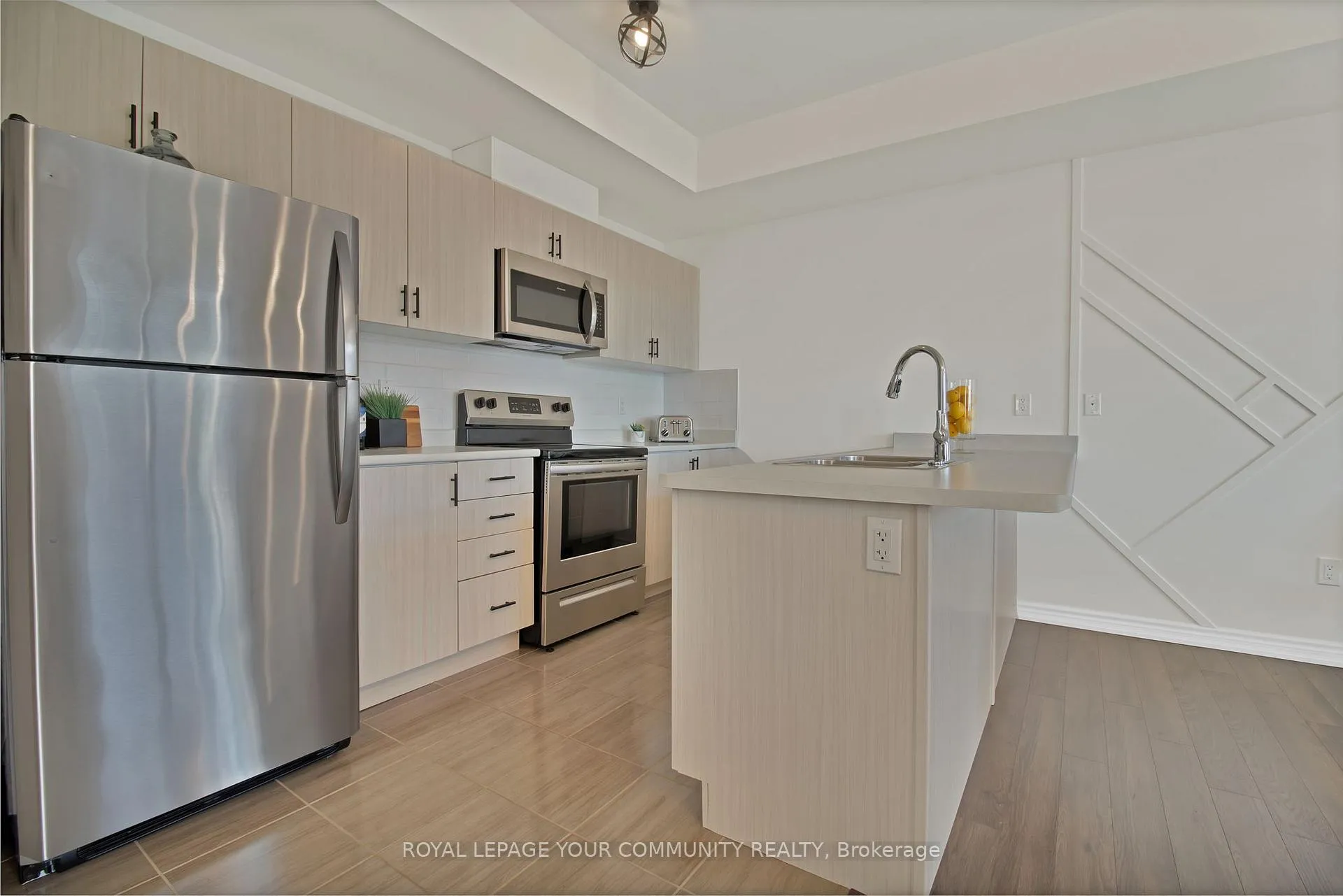 Photo 16 of 2574 William Jackson Drive, Pickering, Duffin Heights — HOMEH