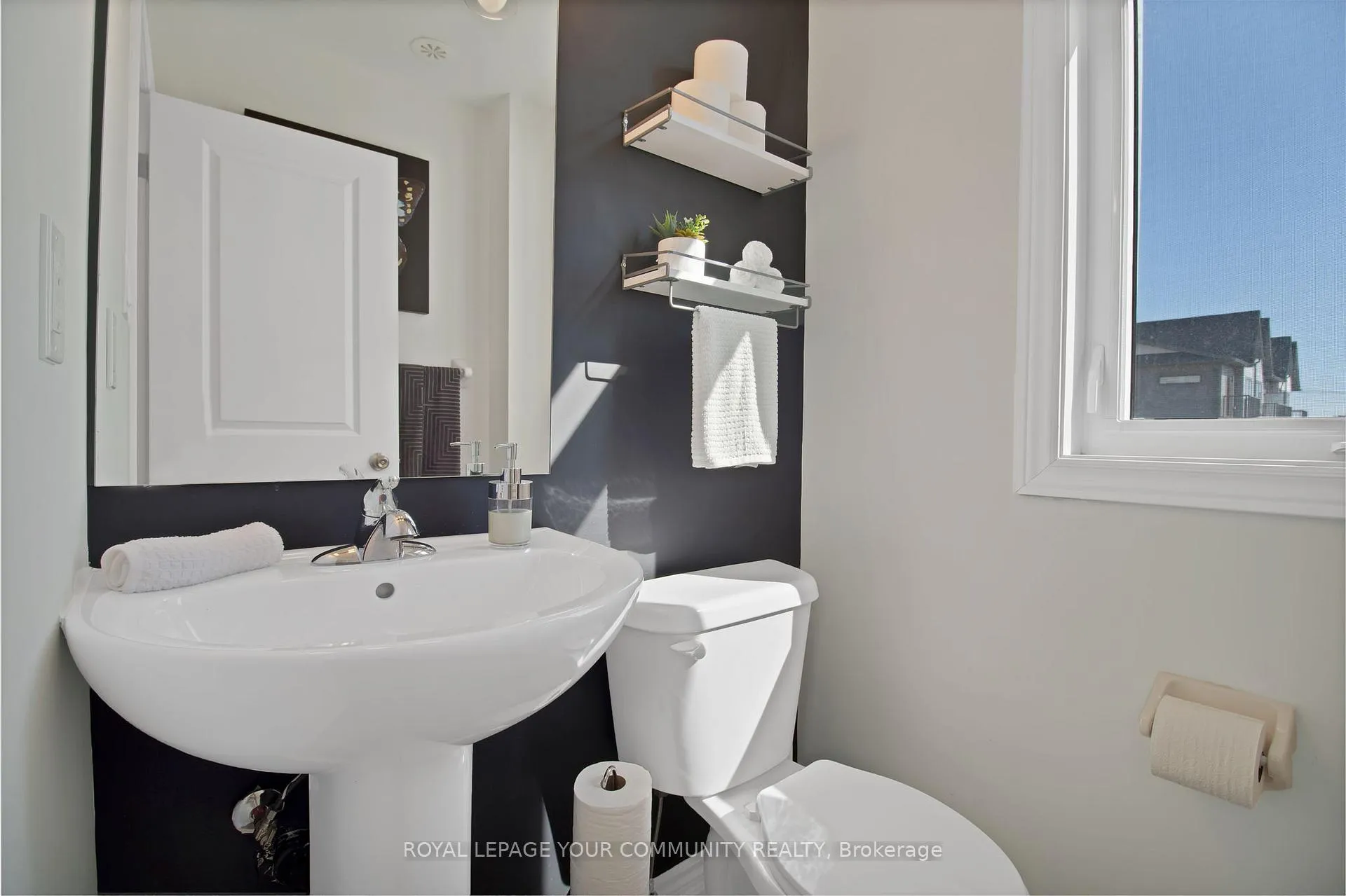 Photo 18 of 2574 William Jackson Drive, Pickering, Duffin Heights — HOMEH